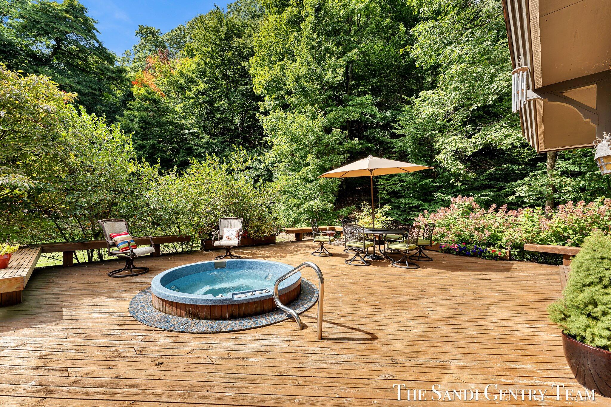 12879 Lakeshore Drive Grand Haven MI 49417