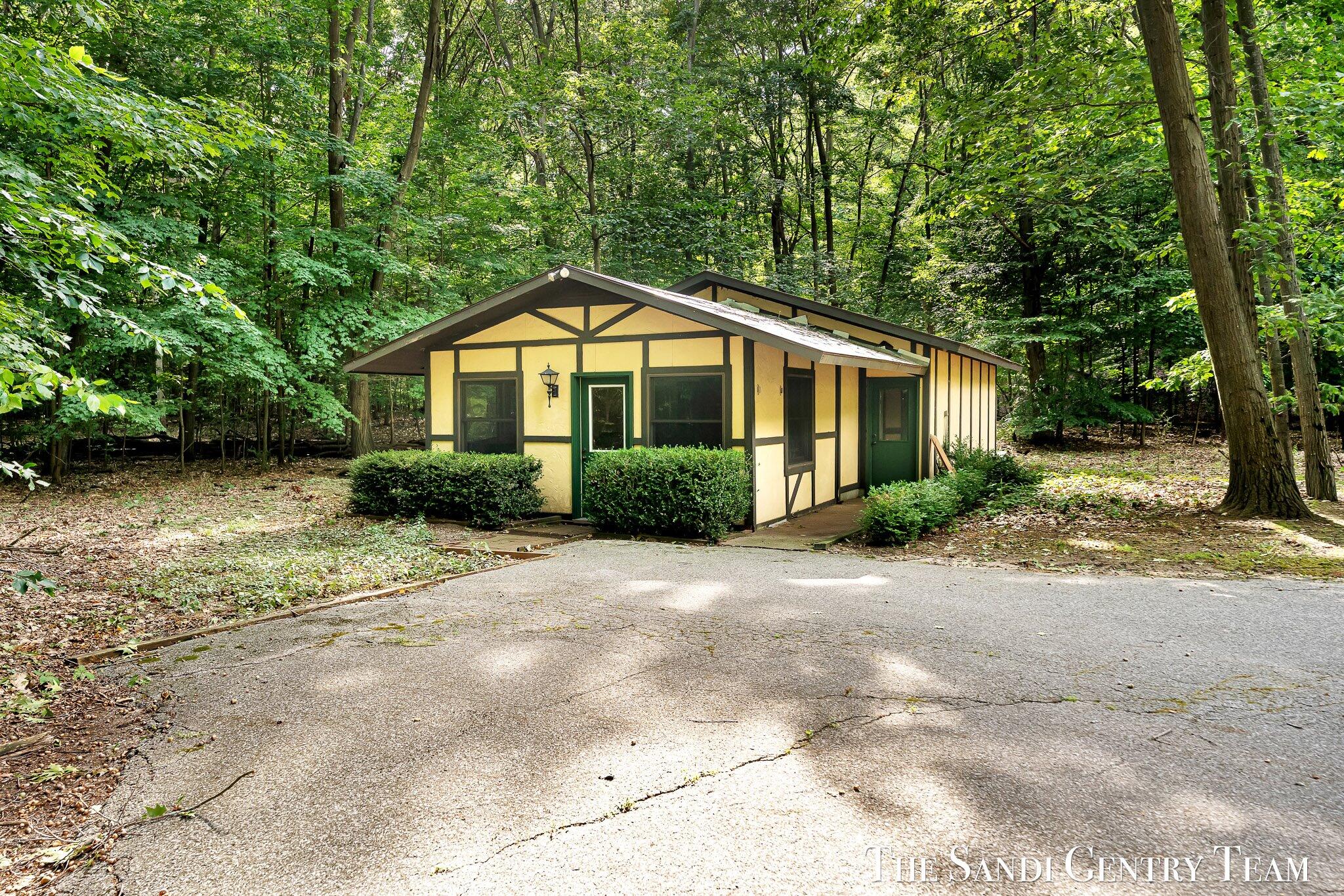 12879 Lakeshore Drive Grand Haven MI 49417