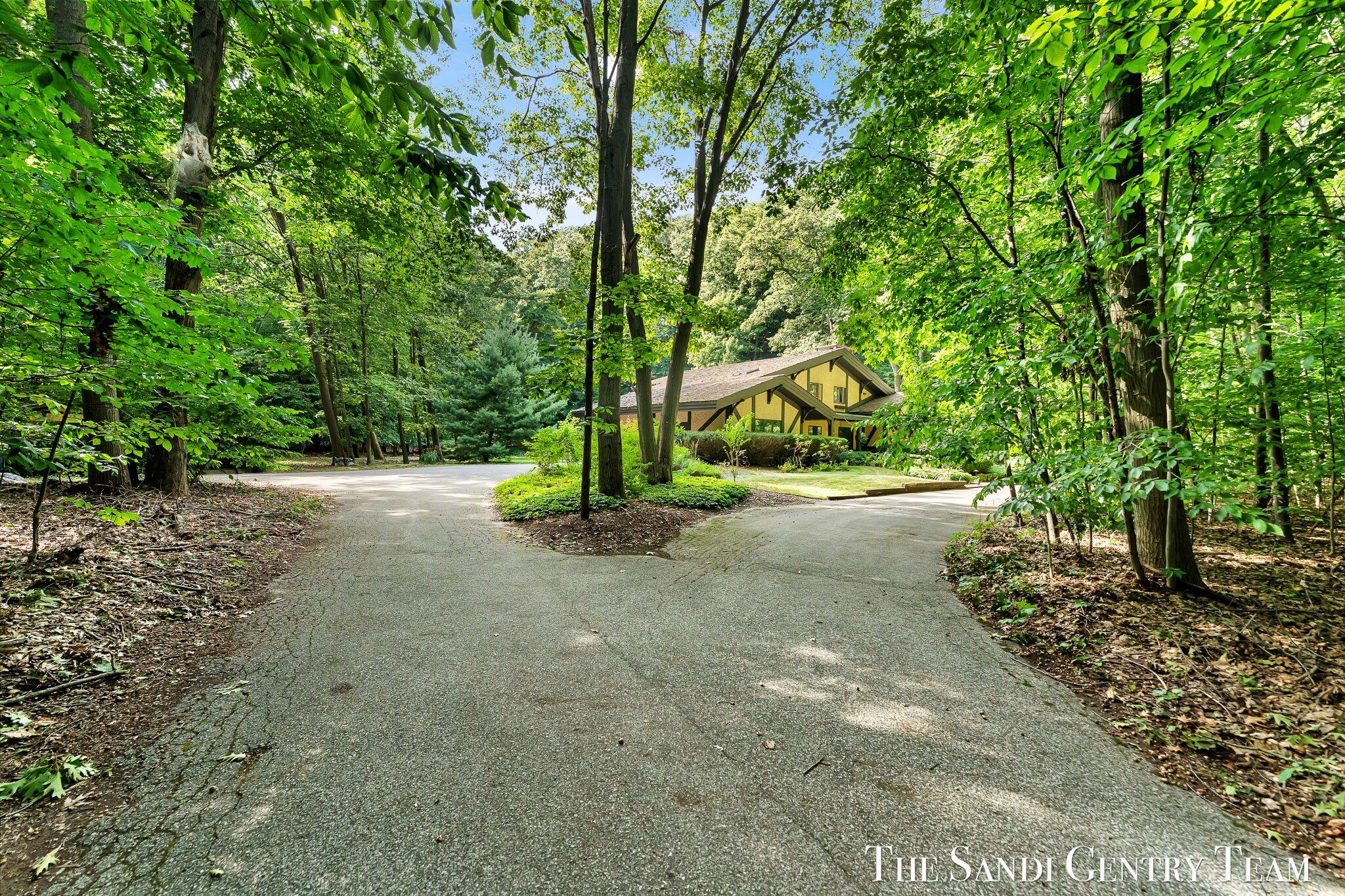 12879 Lakeshore Drive Grand Haven MI 49417