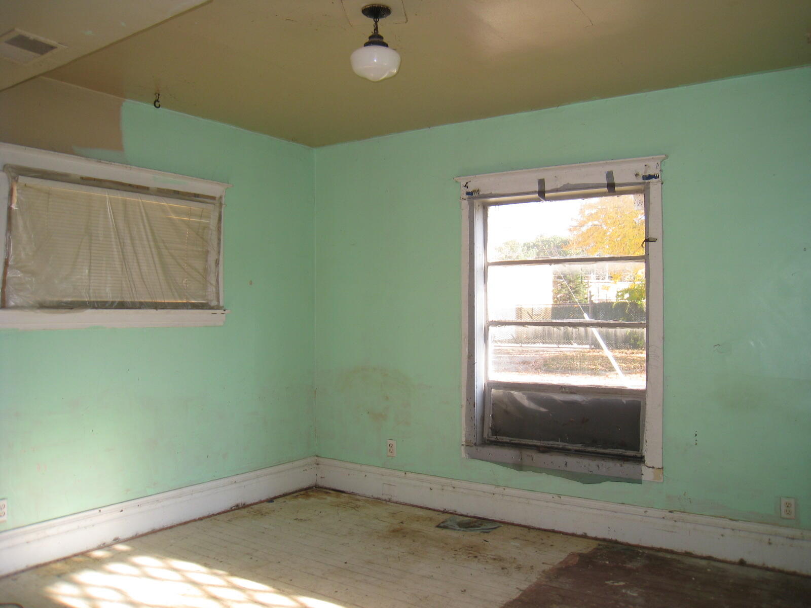 358 Bauer Avenue Muskegon MI 49442