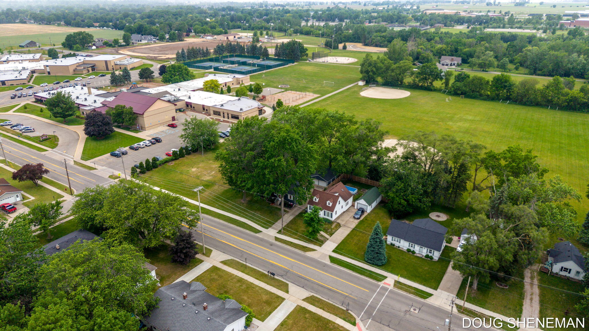 145 W Roosevelt Avenue Zeeland MI 49464