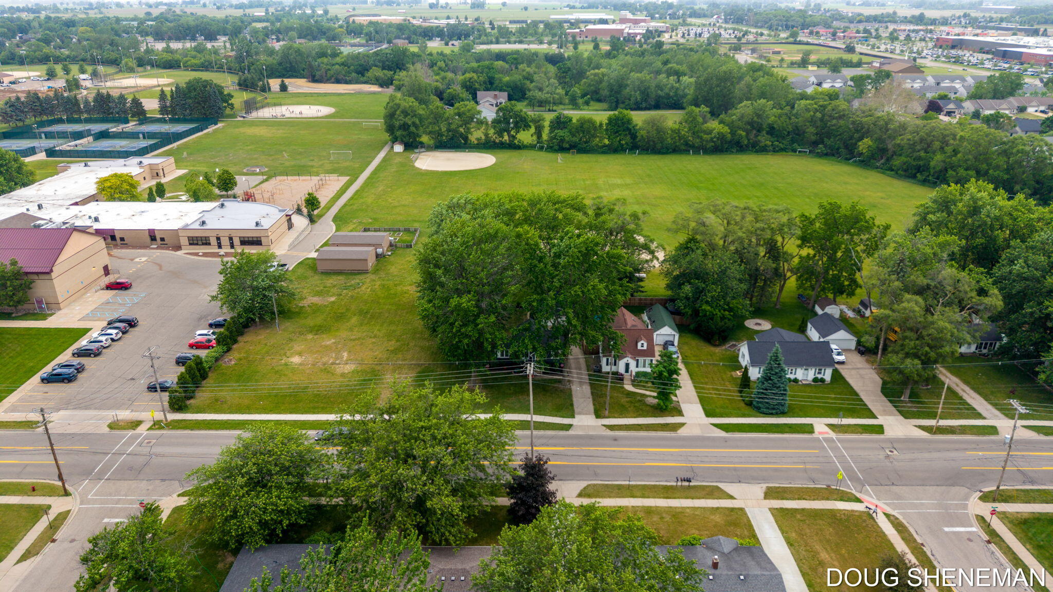 145 W Roosevelt Avenue Zeeland MI 49464