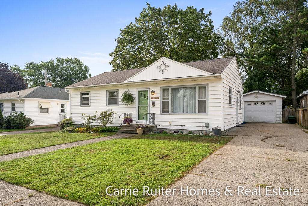 306 Orchard Avenue Grand Haven MI 49417