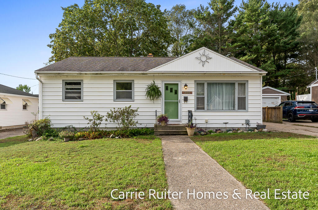 306 Orchard Avenue Grand Haven MI 49417