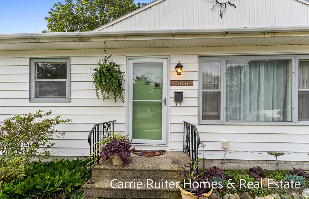 306 Orchard Avenue Grand Haven MI 49417