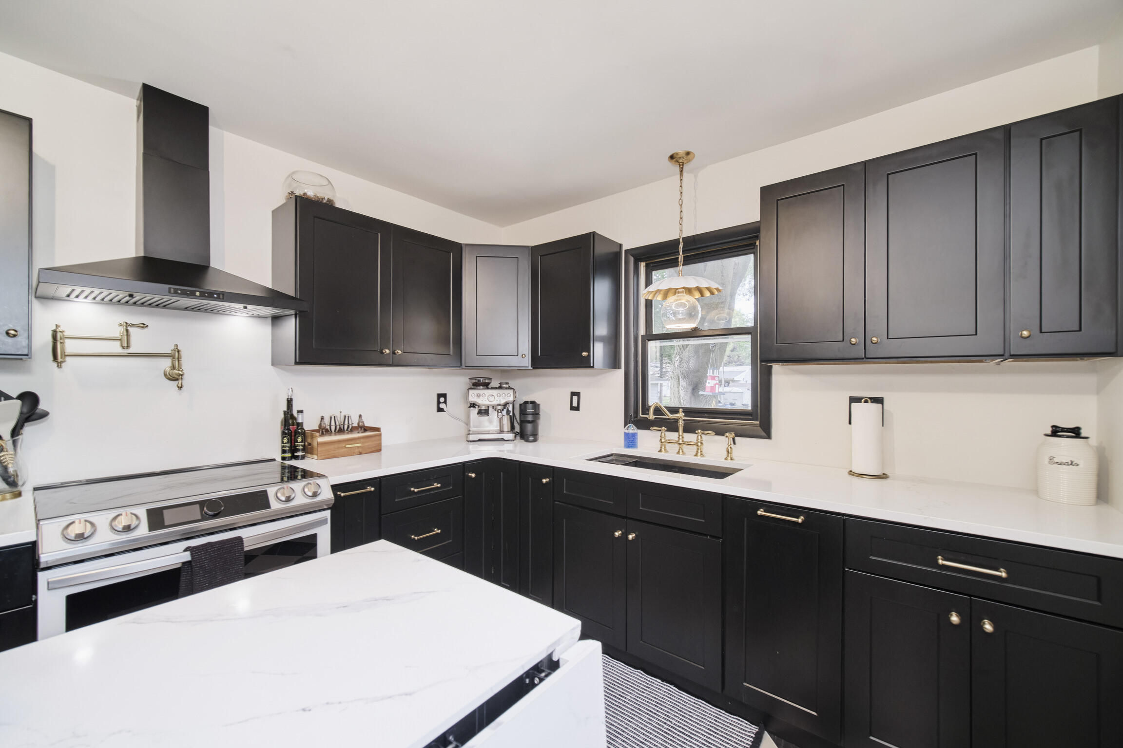 809 Brother Street Ludington MI 49431