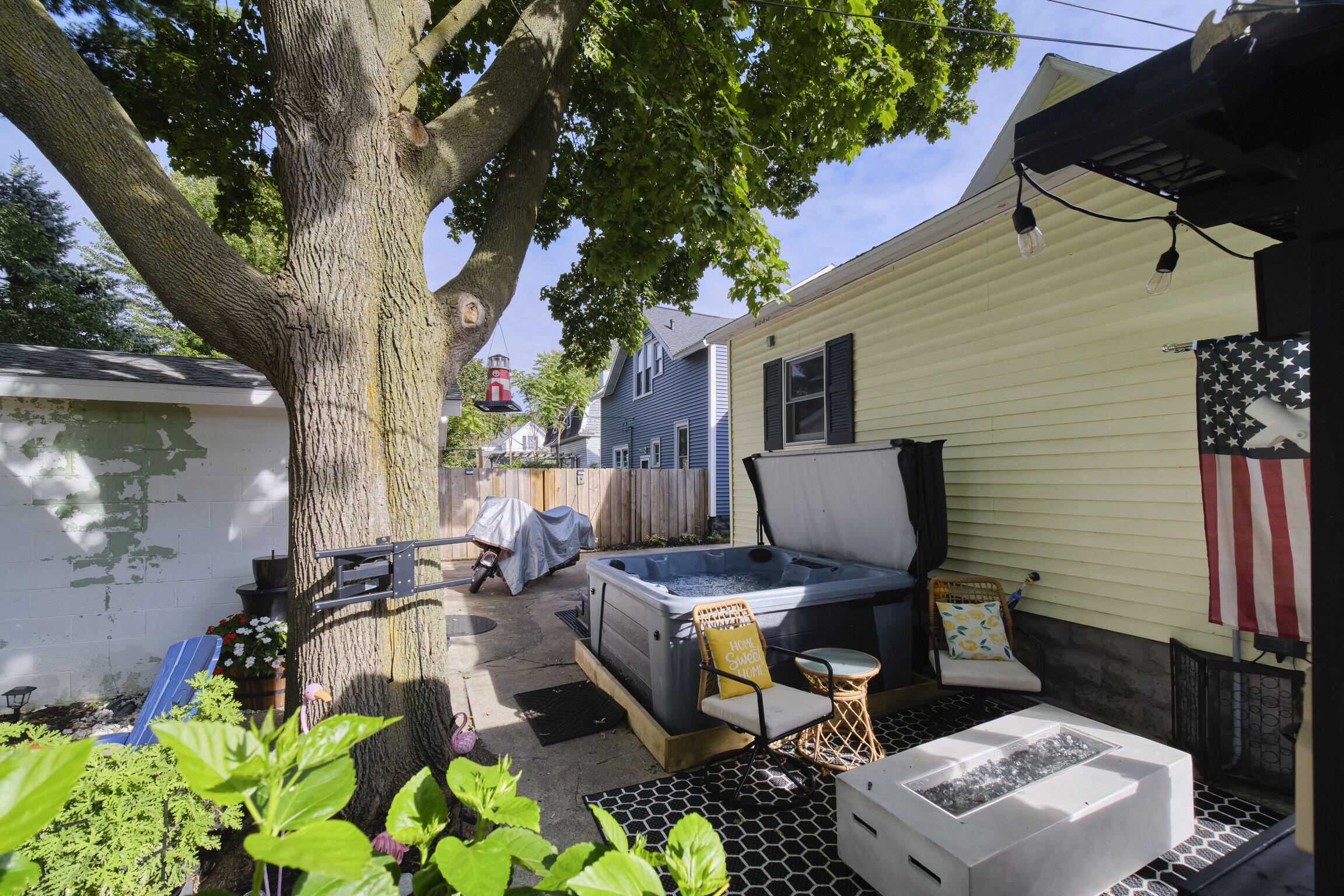 809 Brother Street Ludington MI 49431