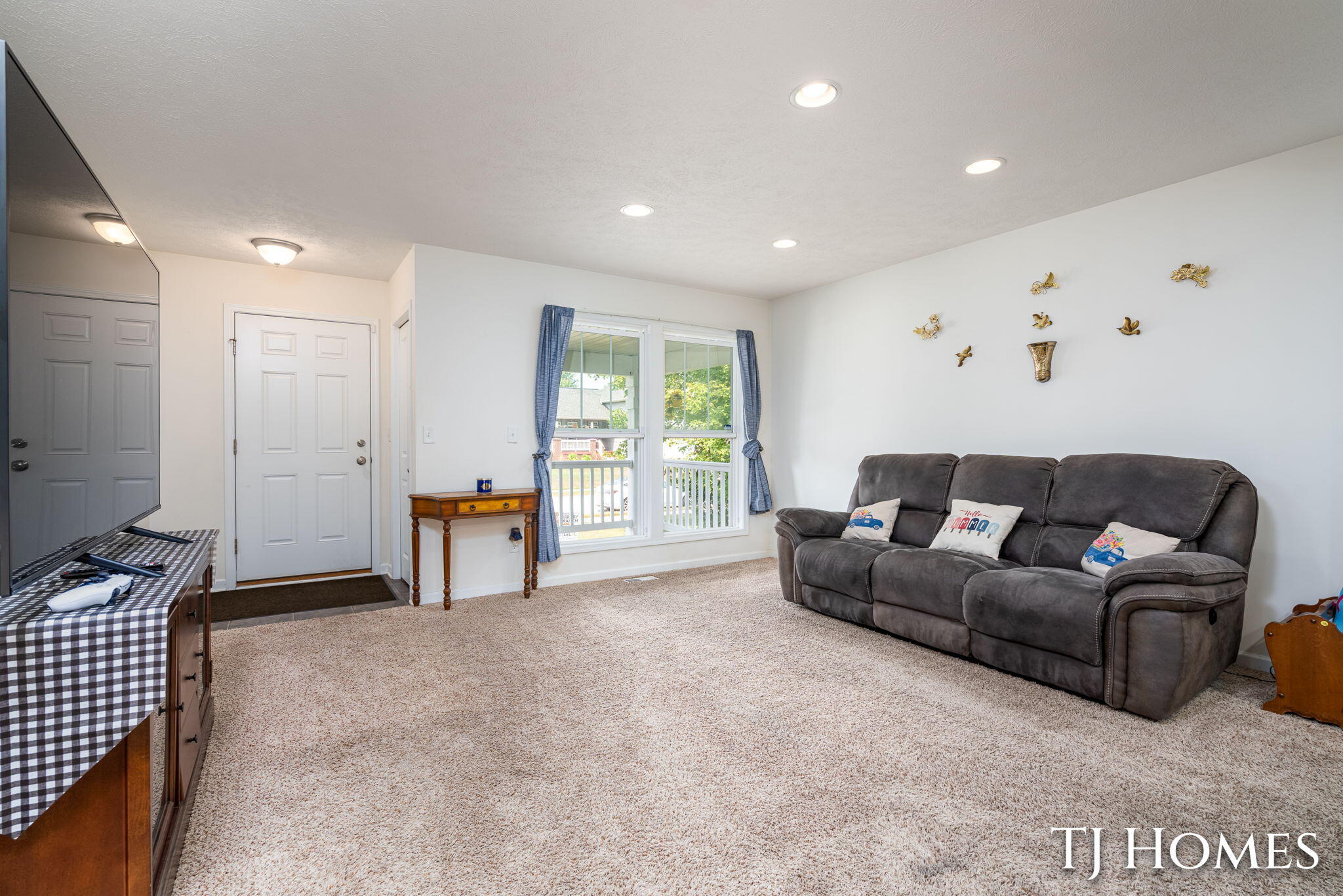 815 Ashlee Drive Norton Shores MI 49441