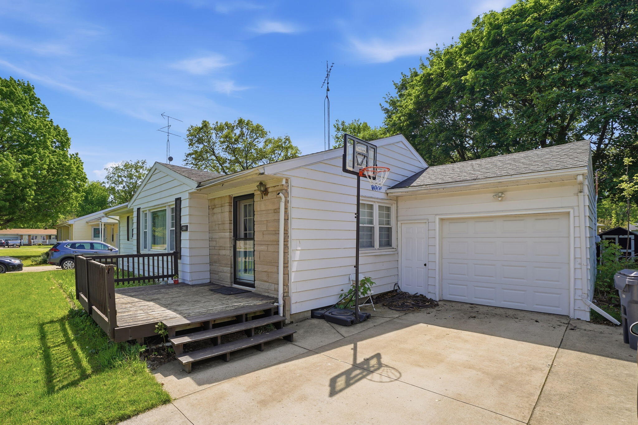 2046 Gerald Street Benton Harbor MI 49022