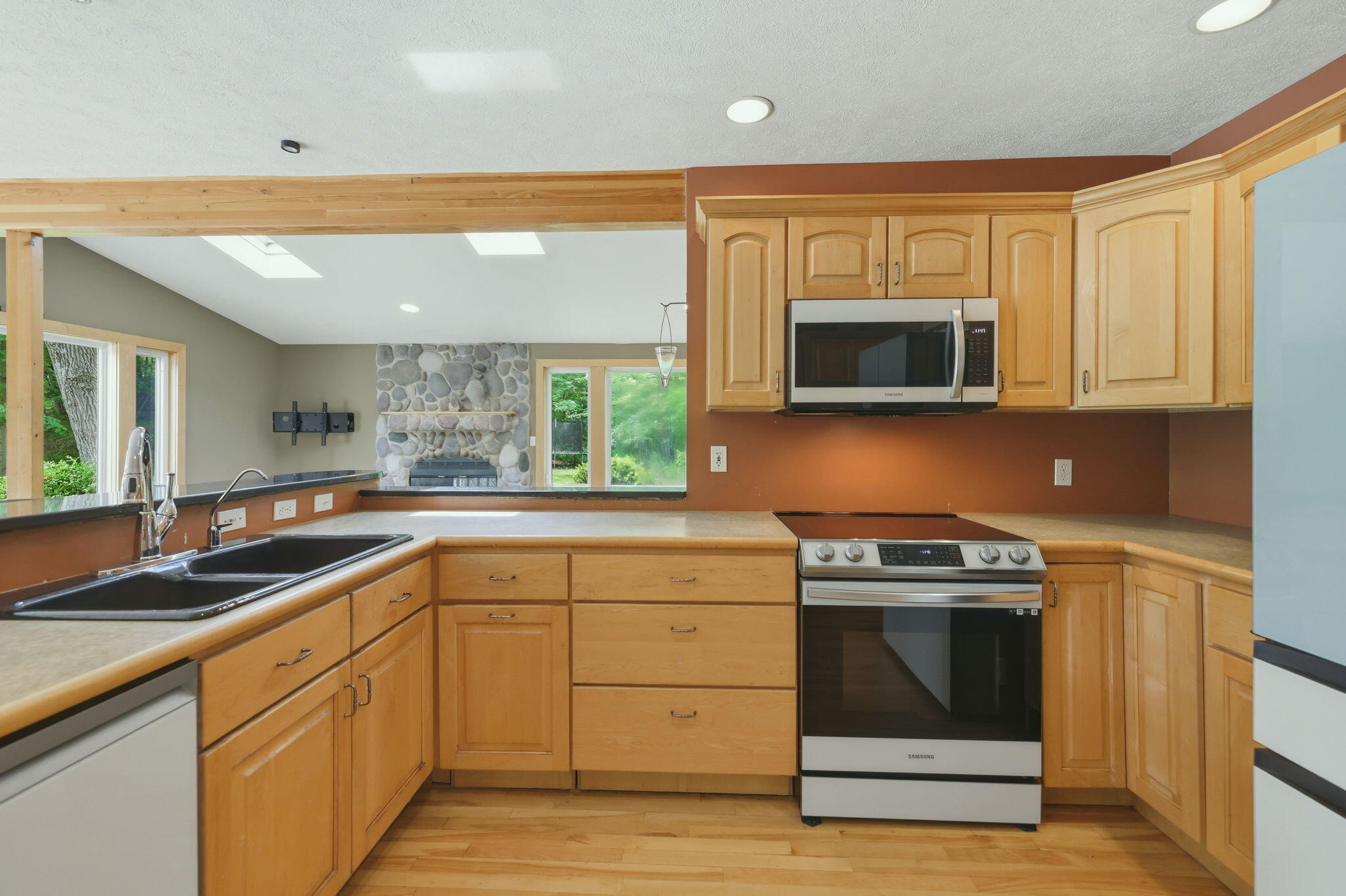 1372 Cramton Avenue NE Ada MI 49301