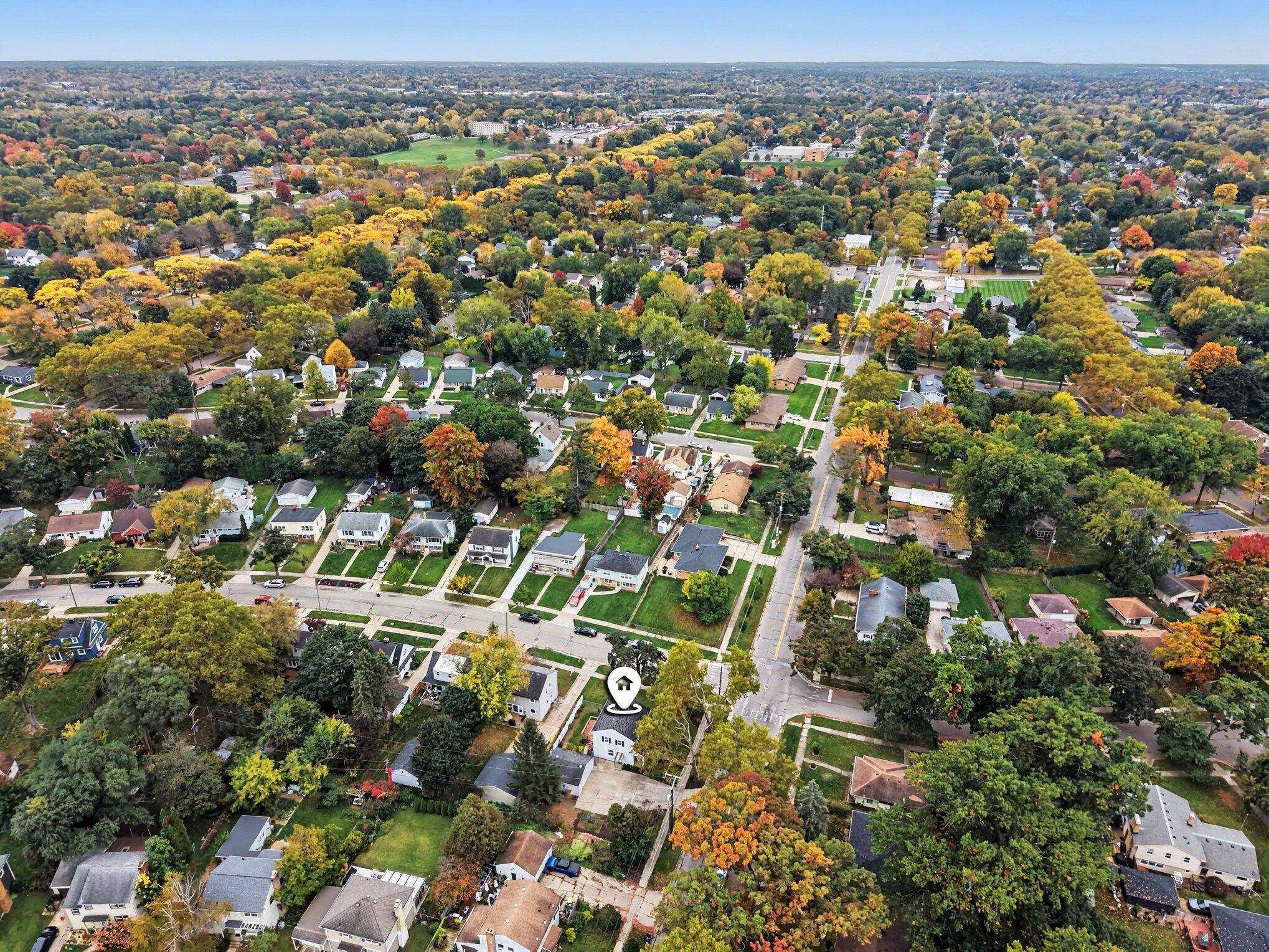 1808 NE Diamond Avenue NE Grand Rapids MI 49505