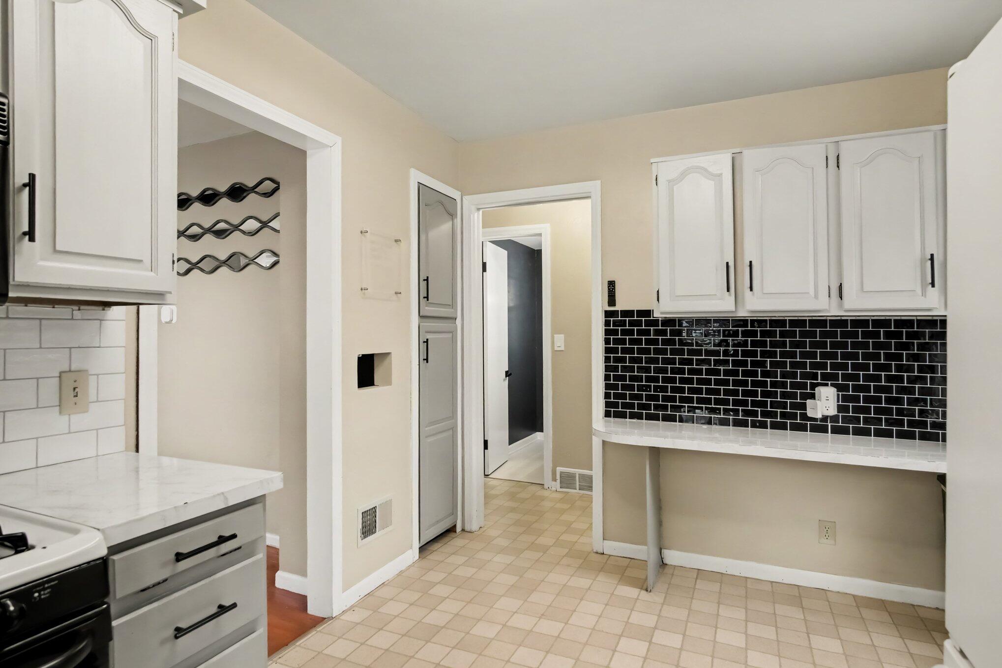 1808 NE Diamond Avenue NE Grand Rapids MI 49505