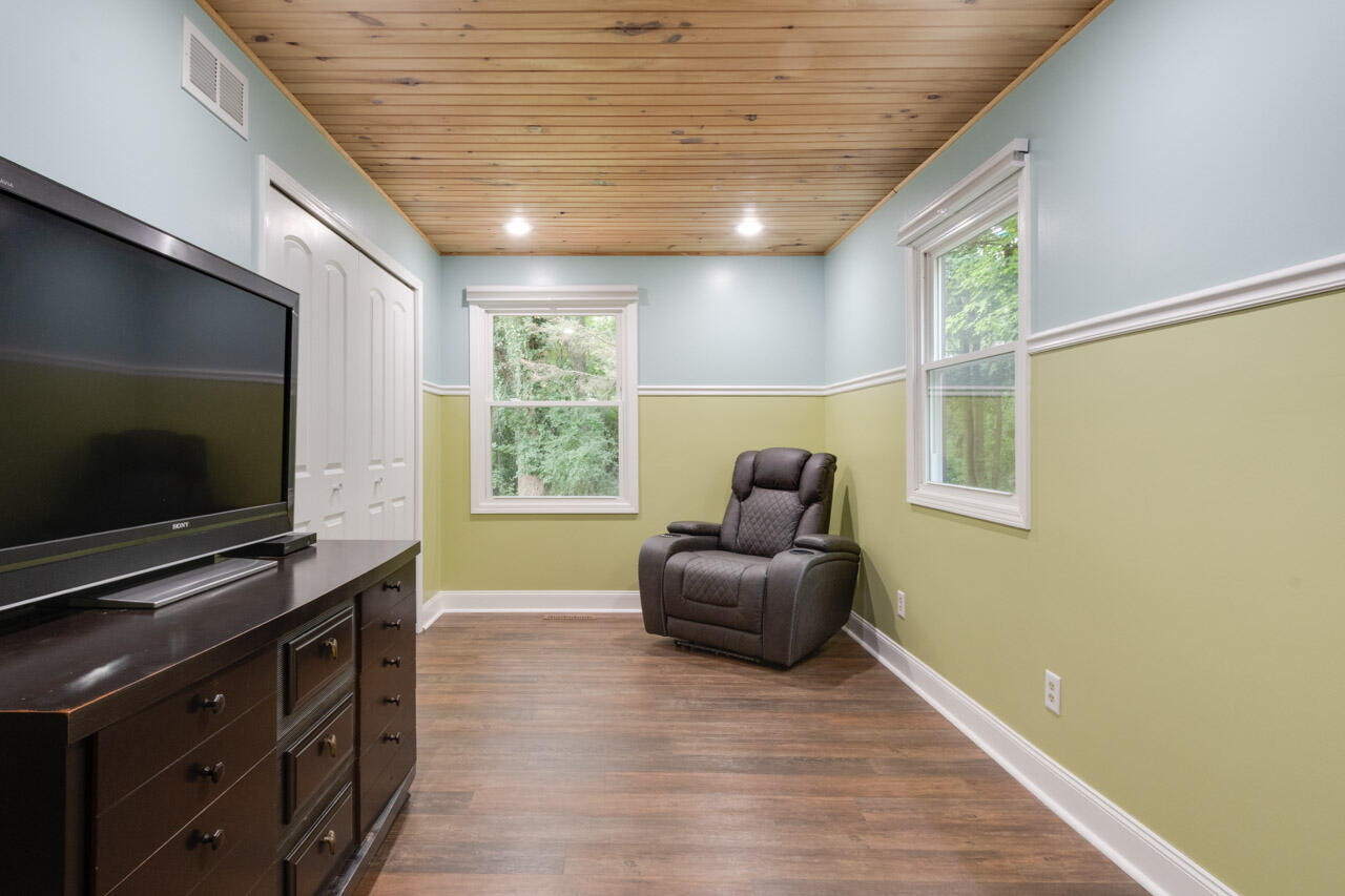 5881 E Hj Avenue Kalamazoo MI 49048