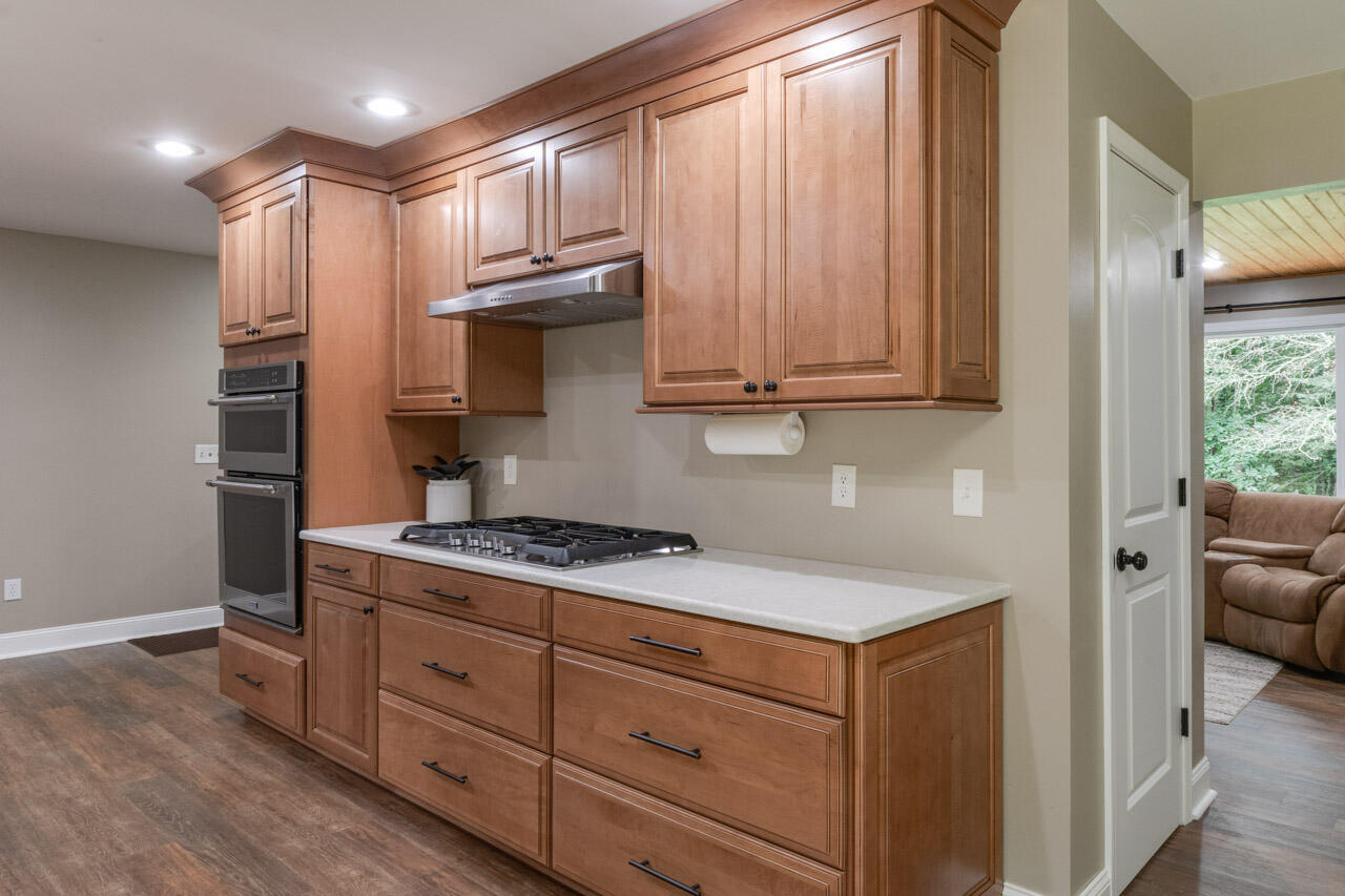 5881 E Hj Avenue Kalamazoo MI 49048