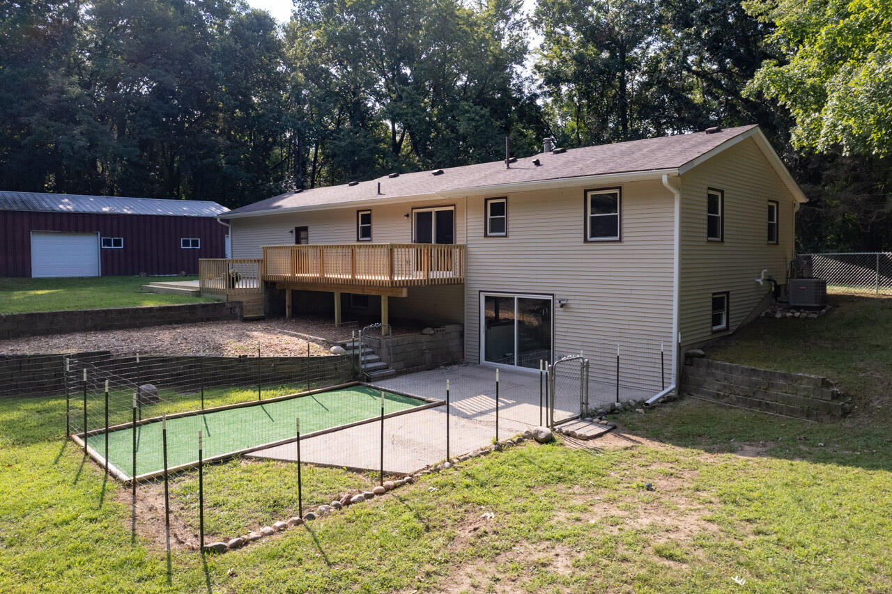 5881 E Hj Avenue Kalamazoo MI 49048