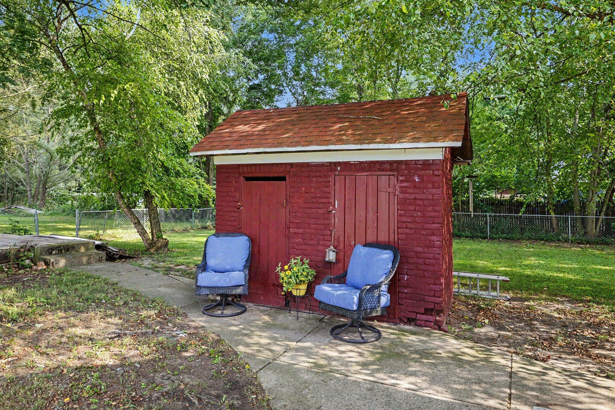 1713 N 12th Street Niles MI 49120