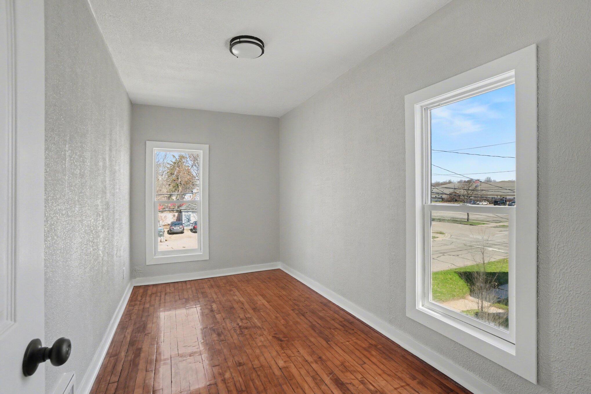 143 Delaware Avenue Muskegon MI 49442