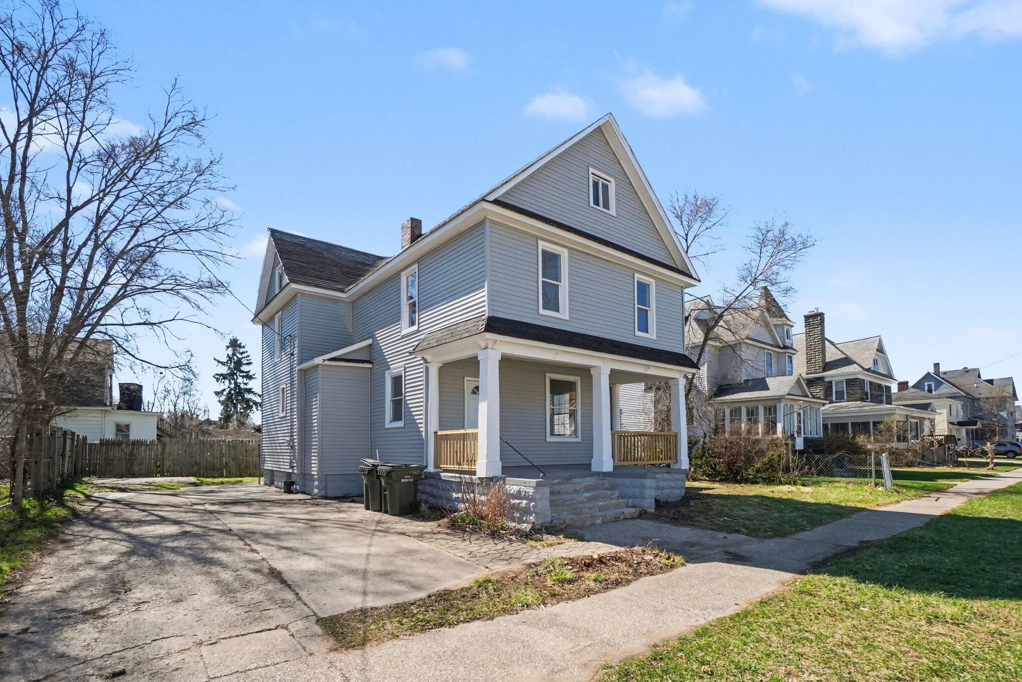 143 Delaware Avenue Muskegon MI 49442