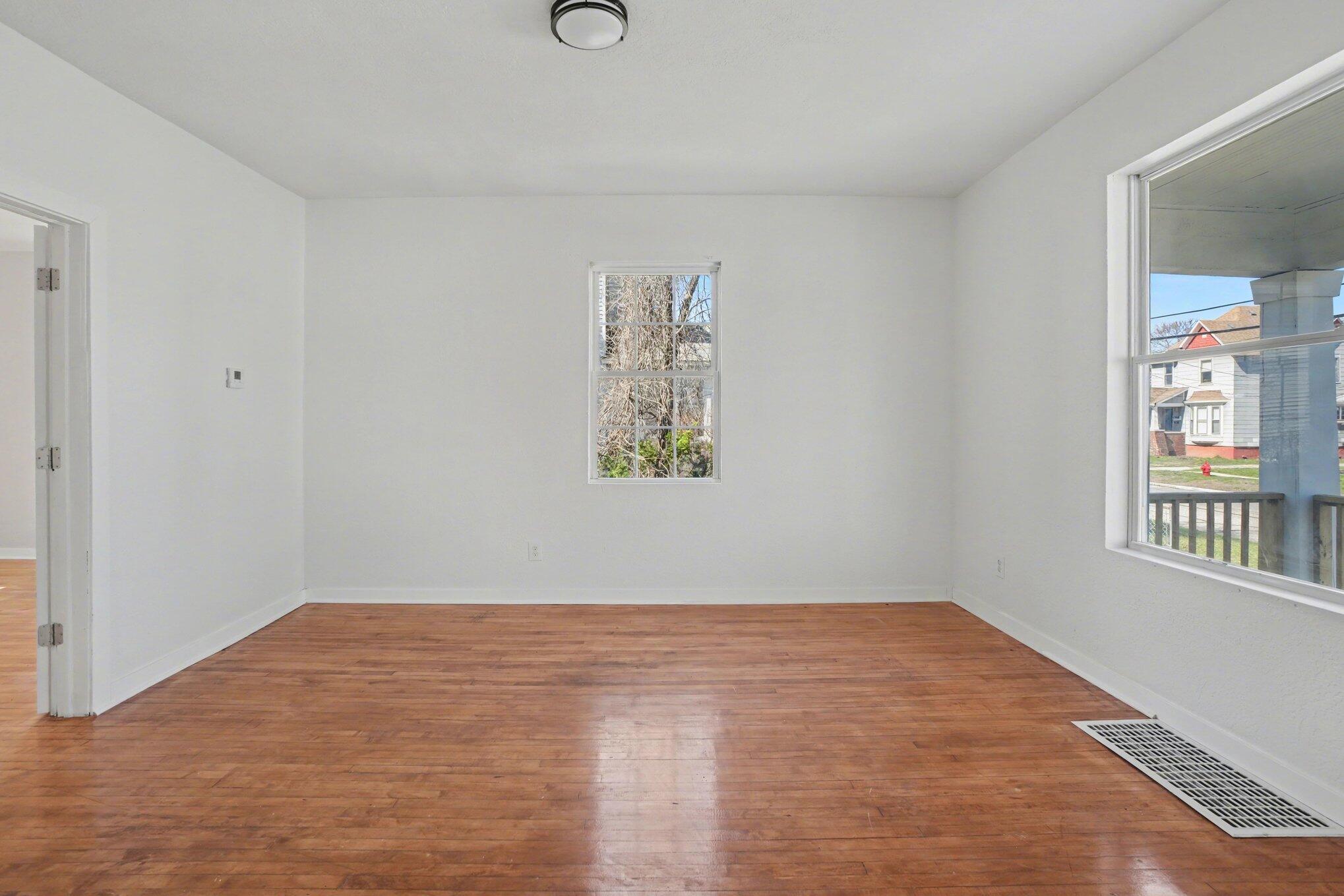 143 Delaware Avenue Muskegon MI 49442