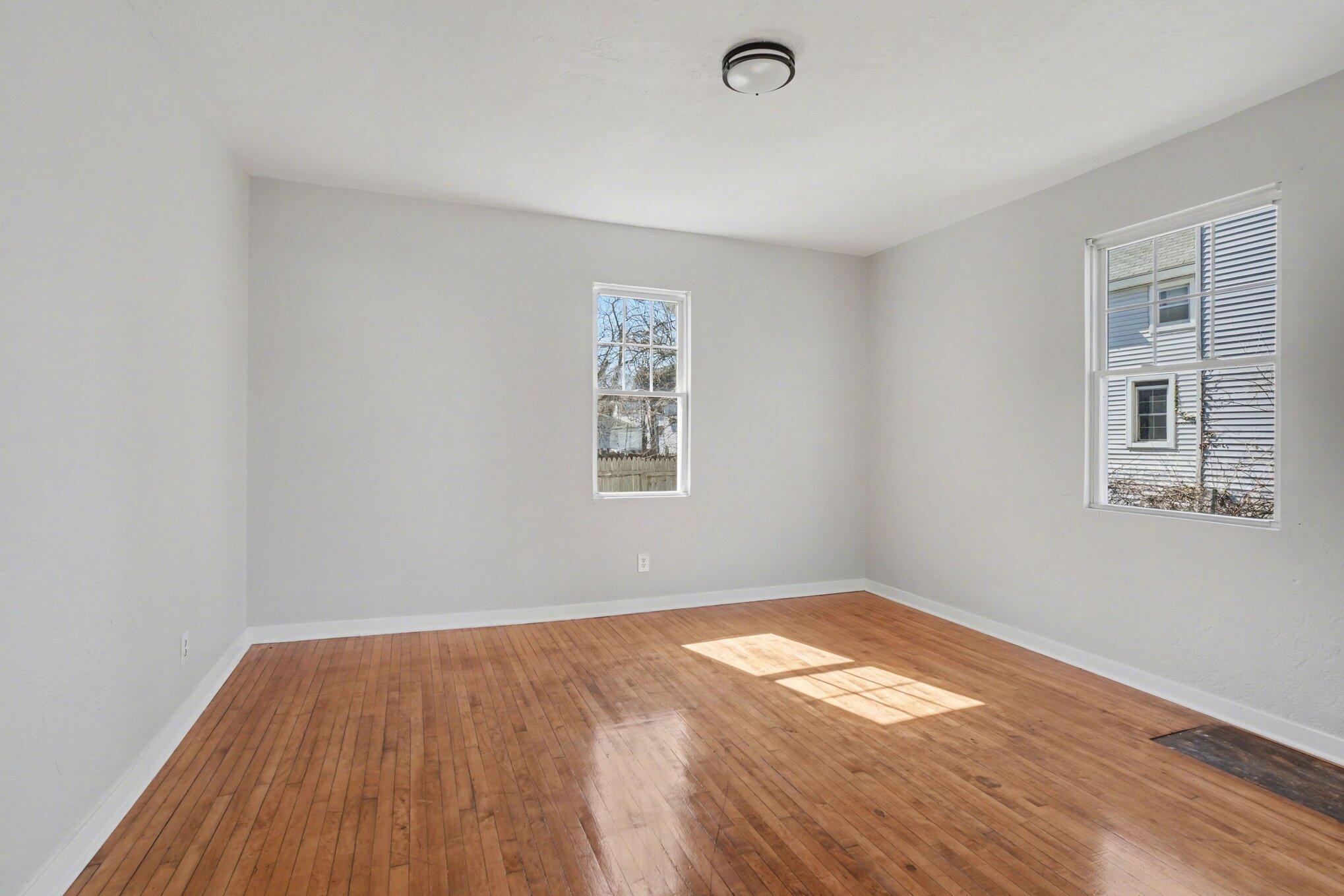 143 Delaware Avenue Muskegon MI 49442