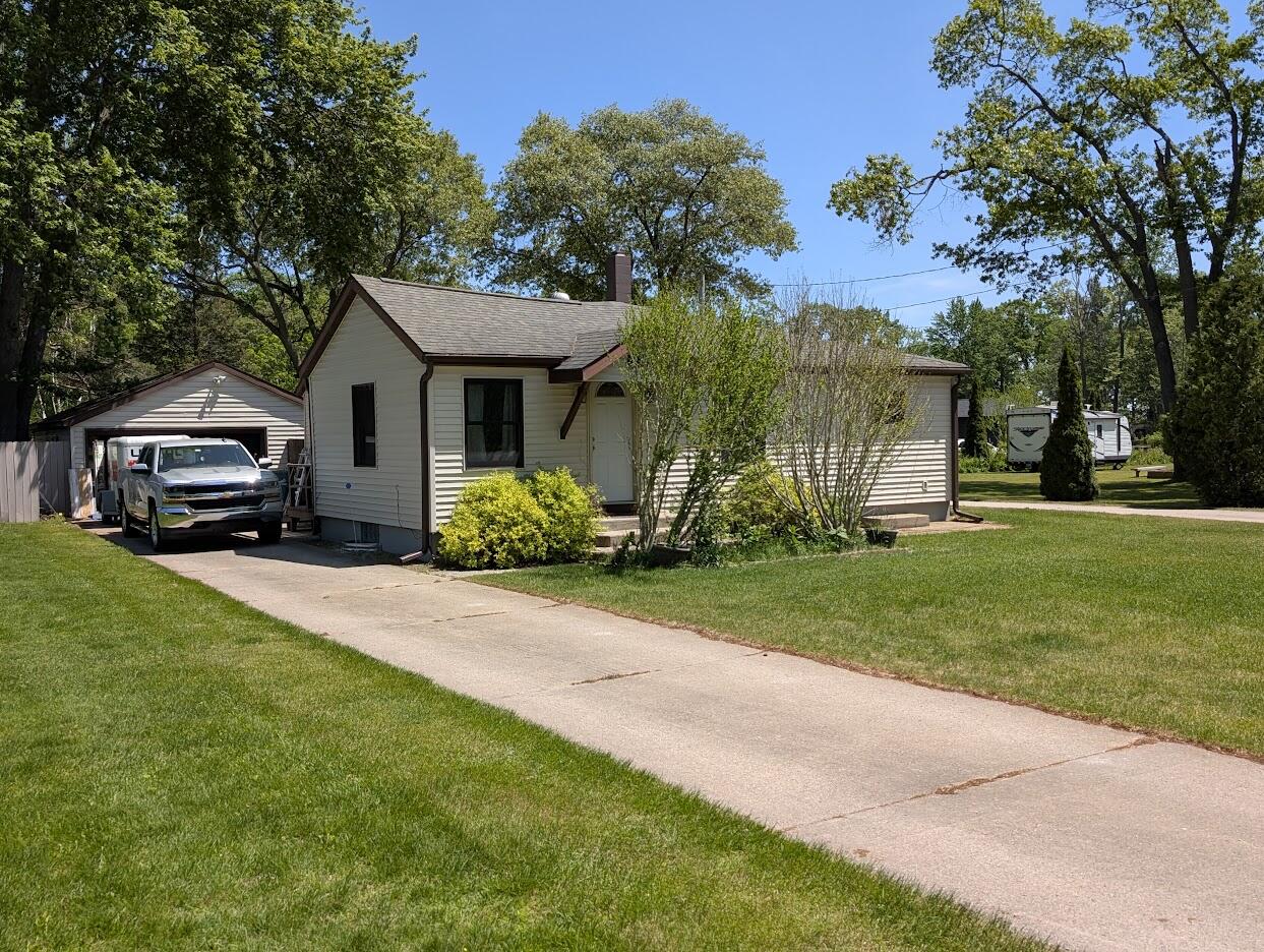 246 Birch Drive Muskegon MI 49445