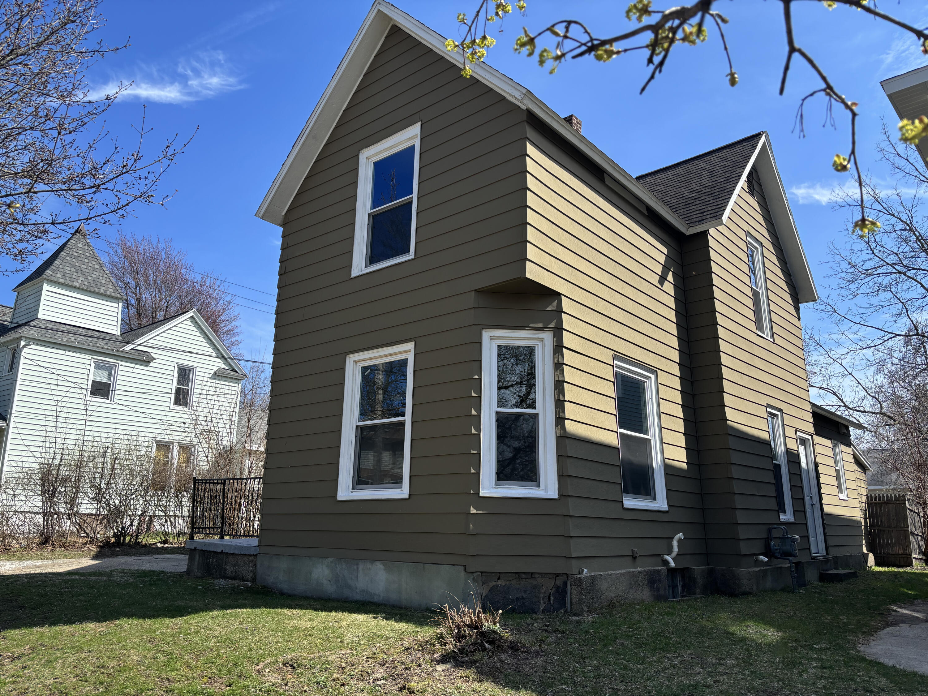 924 Worden Street SE Grand Rapids MI 49507