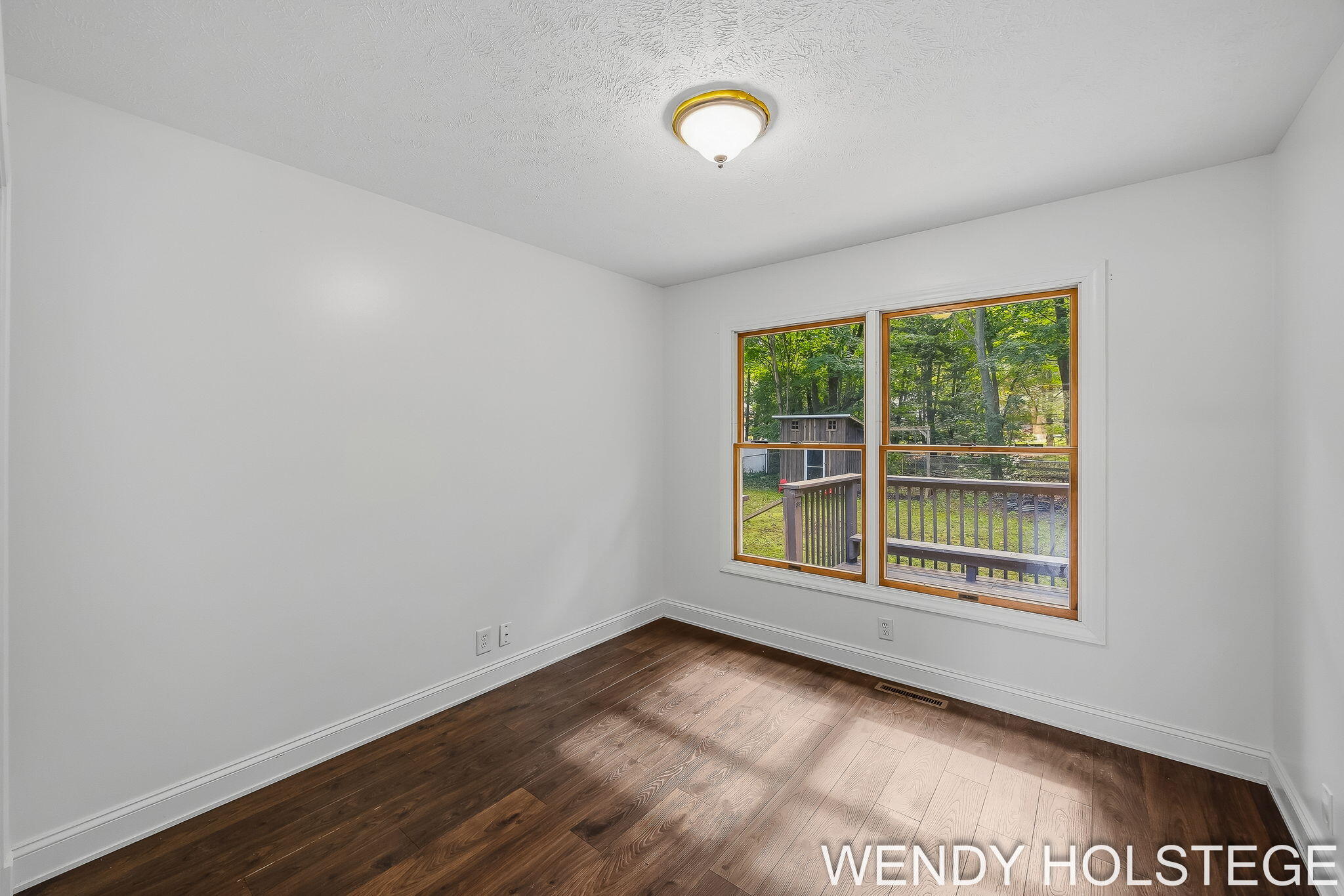 2080 W 32nd Street Holland MI 49423