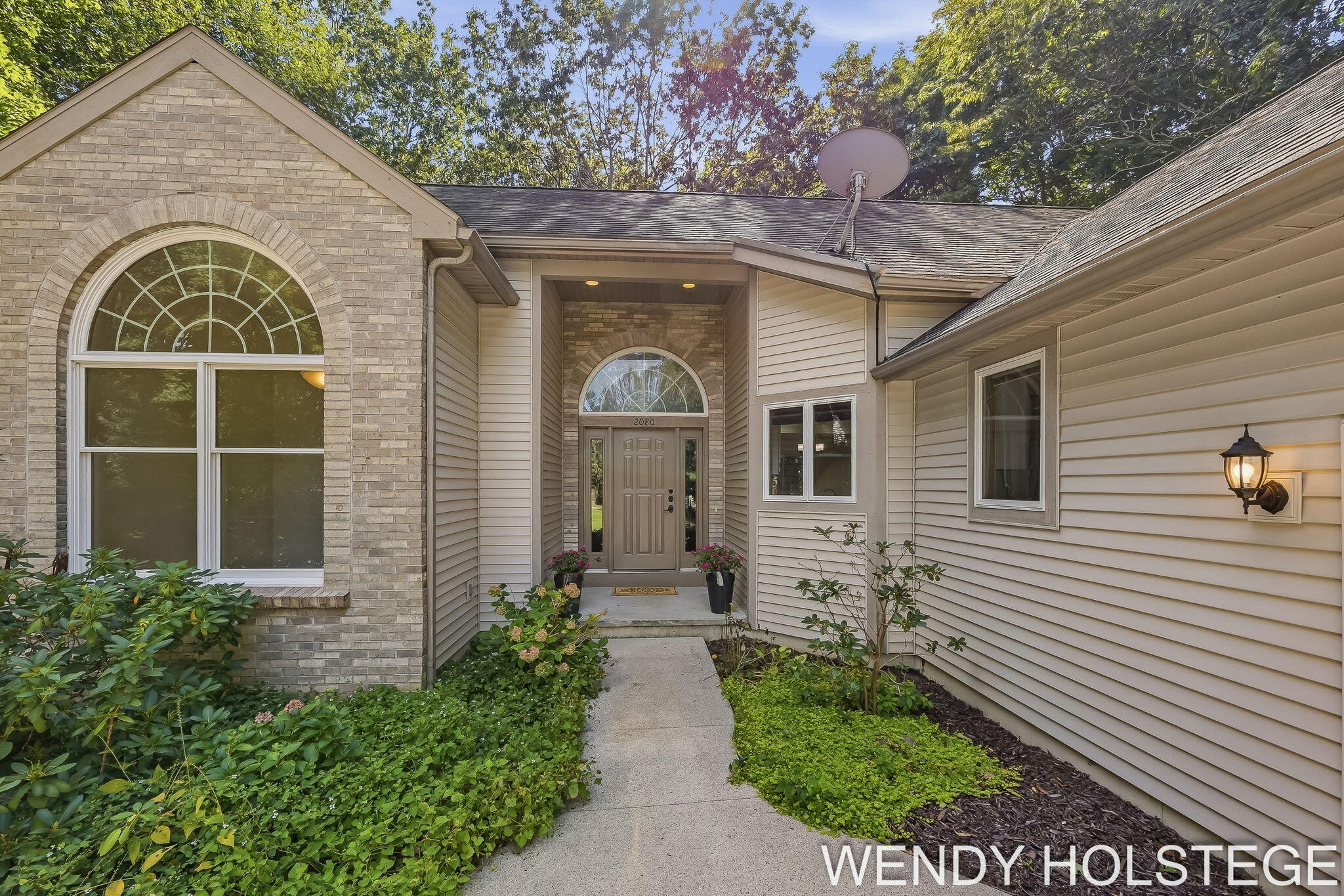 2080 W 32nd Street Holland MI 49423