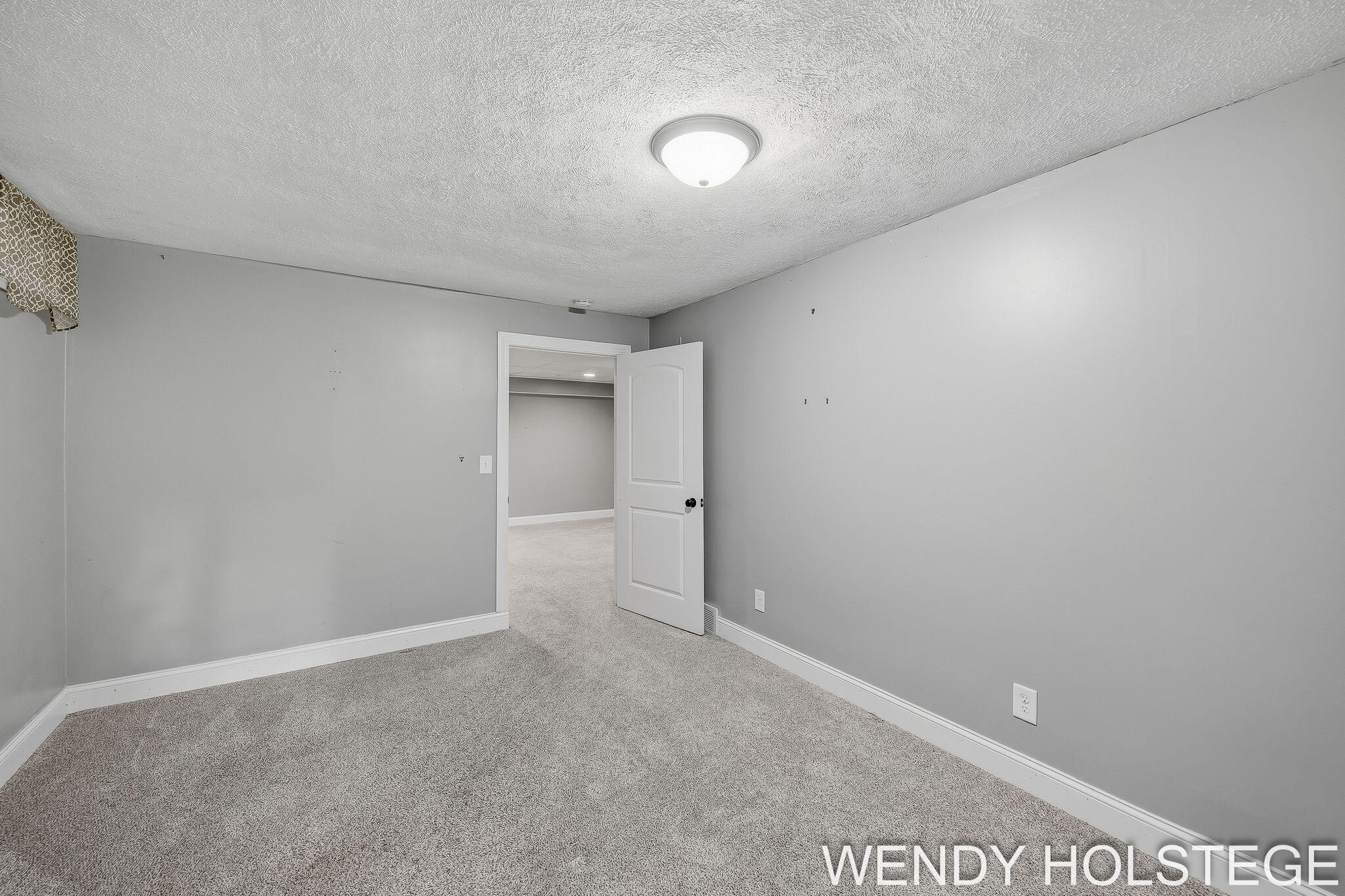 2080 W 32nd Street Holland MI 49423