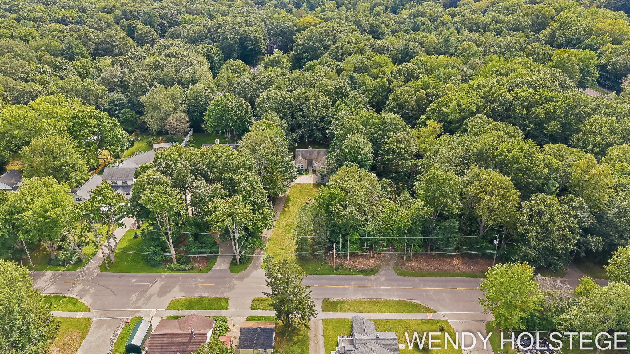 2080 W 32nd Street Holland MI 49423