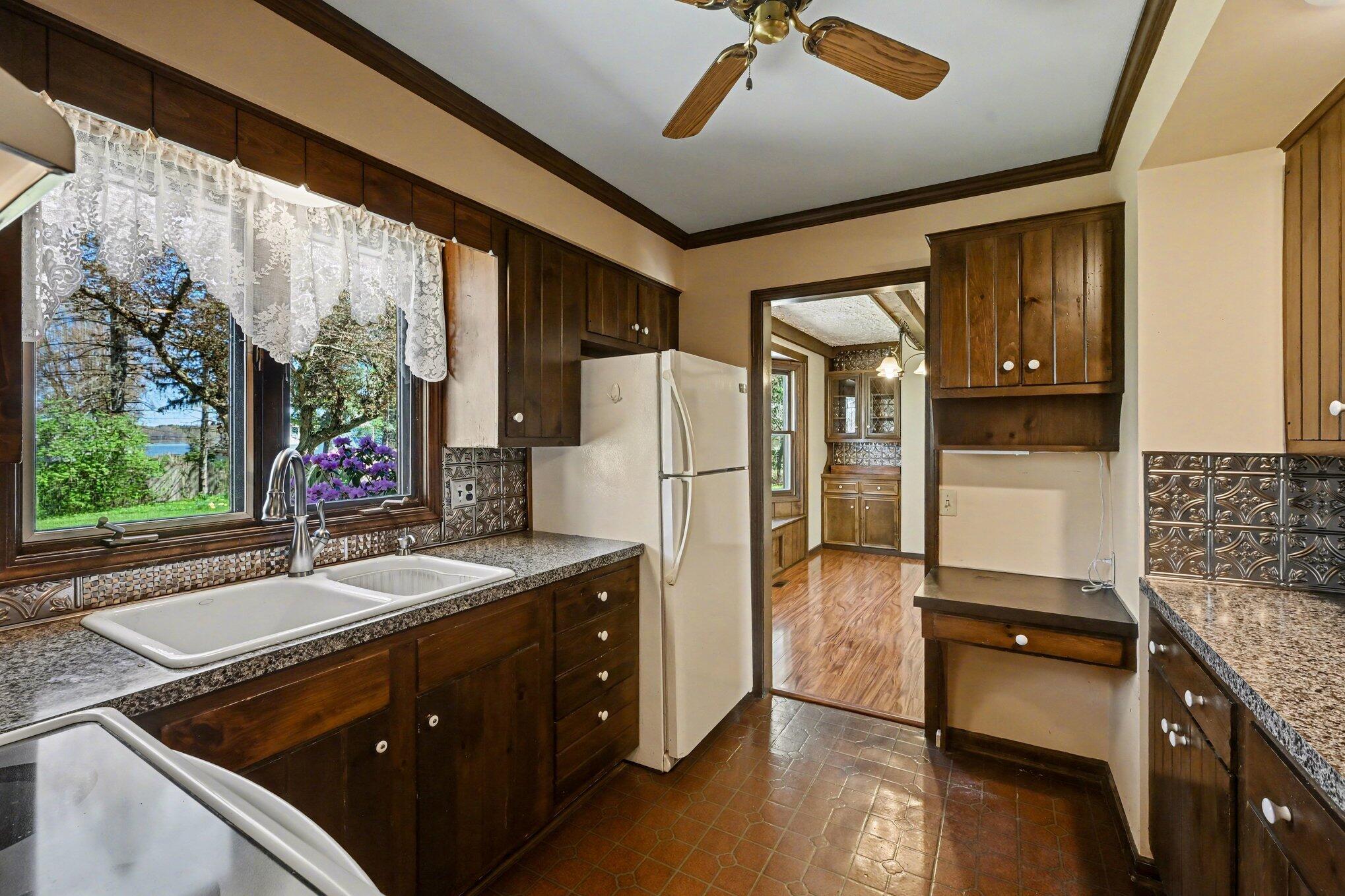 5976 Lake Street Fennville MI 49408
