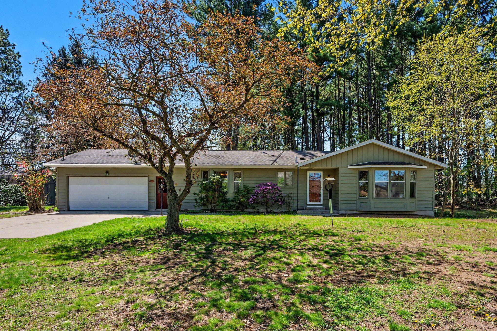 5976 Lake Street Fennville MI 49408