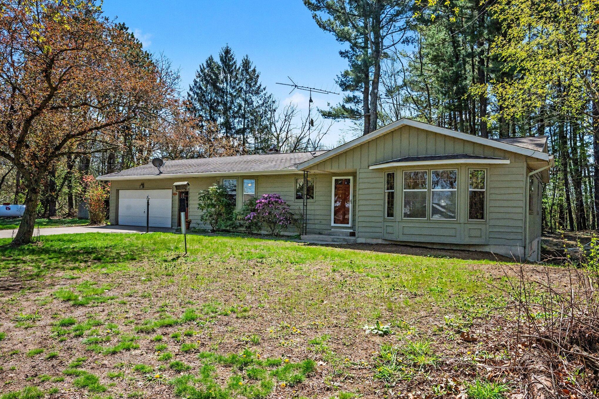 5976 Lake Street Fennville MI 49408