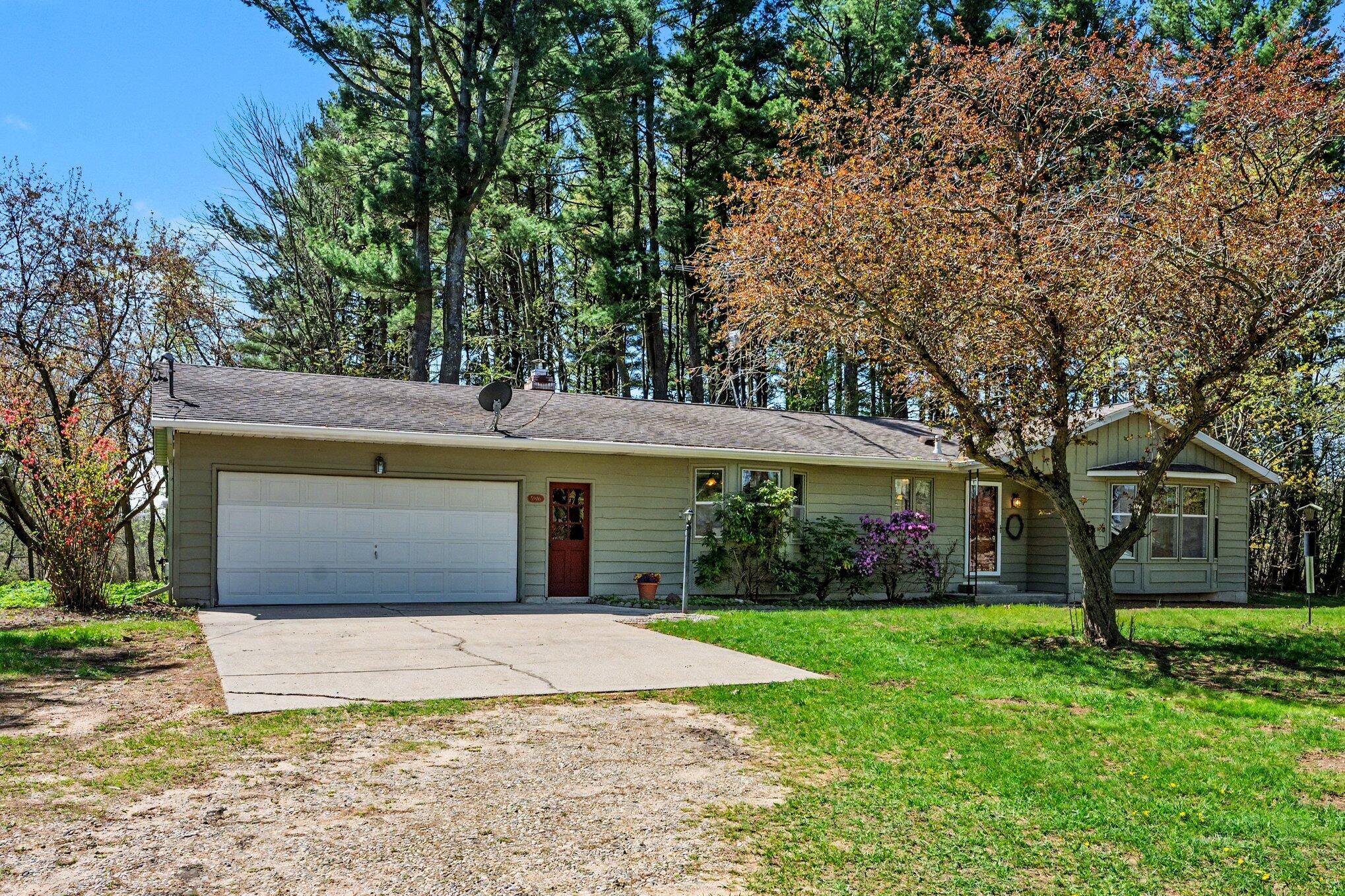 5976 Lake Street Fennville MI 49408