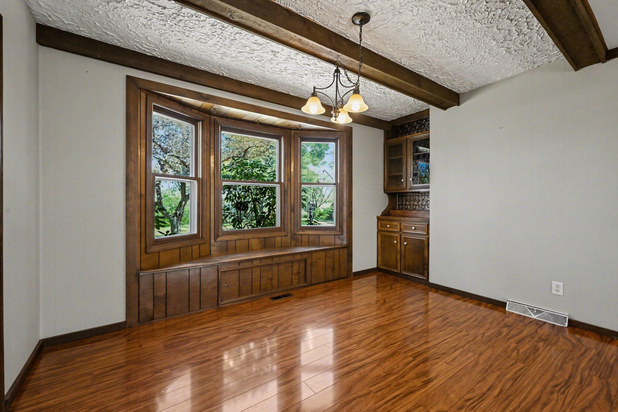 5976 Lake Street Fennville MI 49408