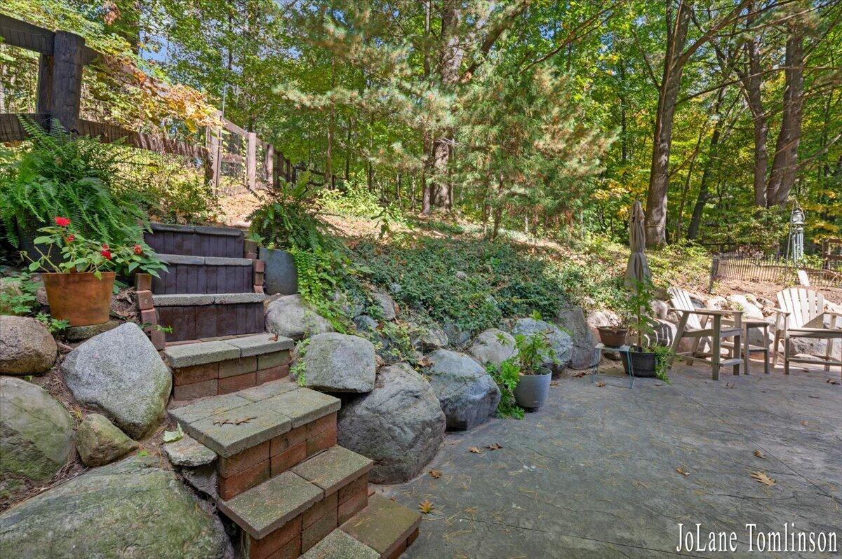 3525 Wild Rose Lane NE Grand Rapids MI 49525