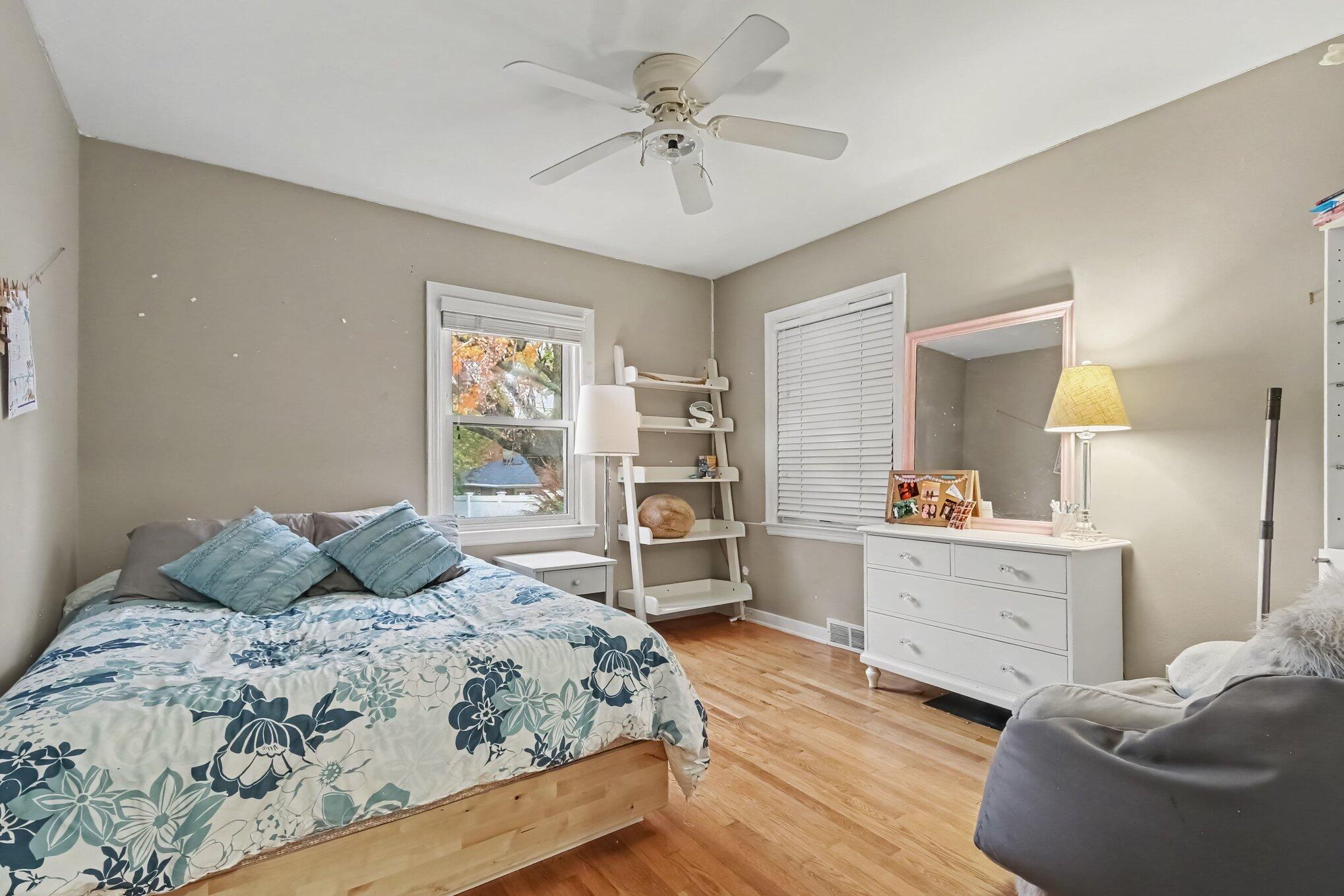 1059 Lake Grove Avenue SE East Grand Rapids MI 49506