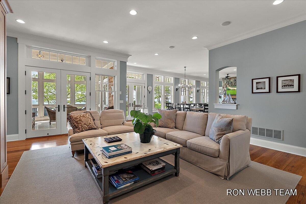 3501 N Lakeshore Drive Holland MI 49424