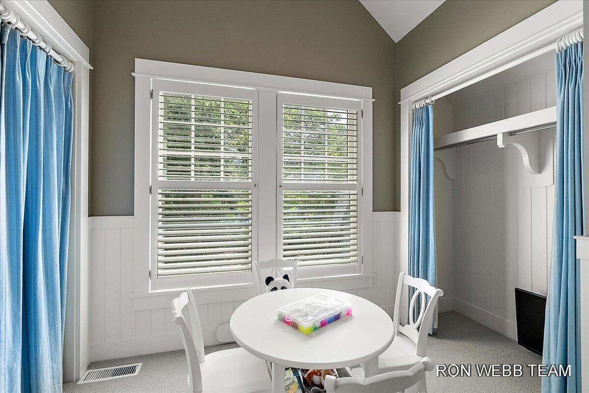 3501 N Lakeshore Drive Holland MI 49424