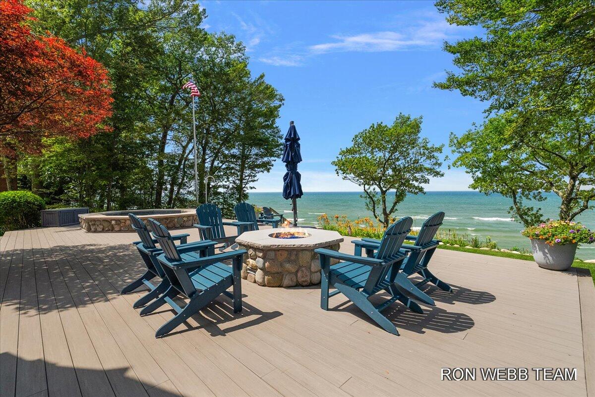 3501 N Lakeshore Drive Holland MI 49424