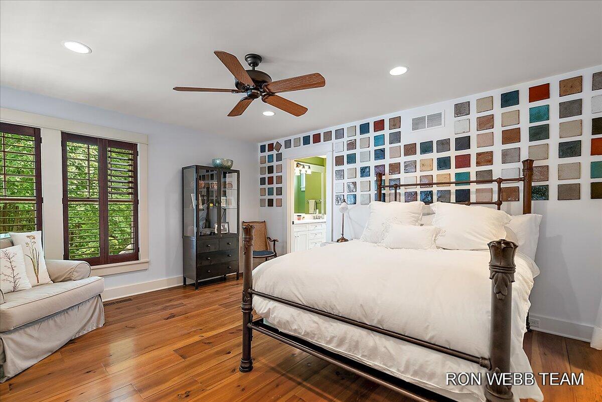 3501 N Lakeshore Drive Holland MI 49424