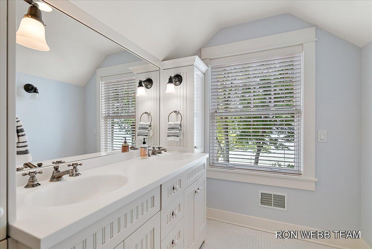 3501 N Lakeshore Drive Holland MI 49424