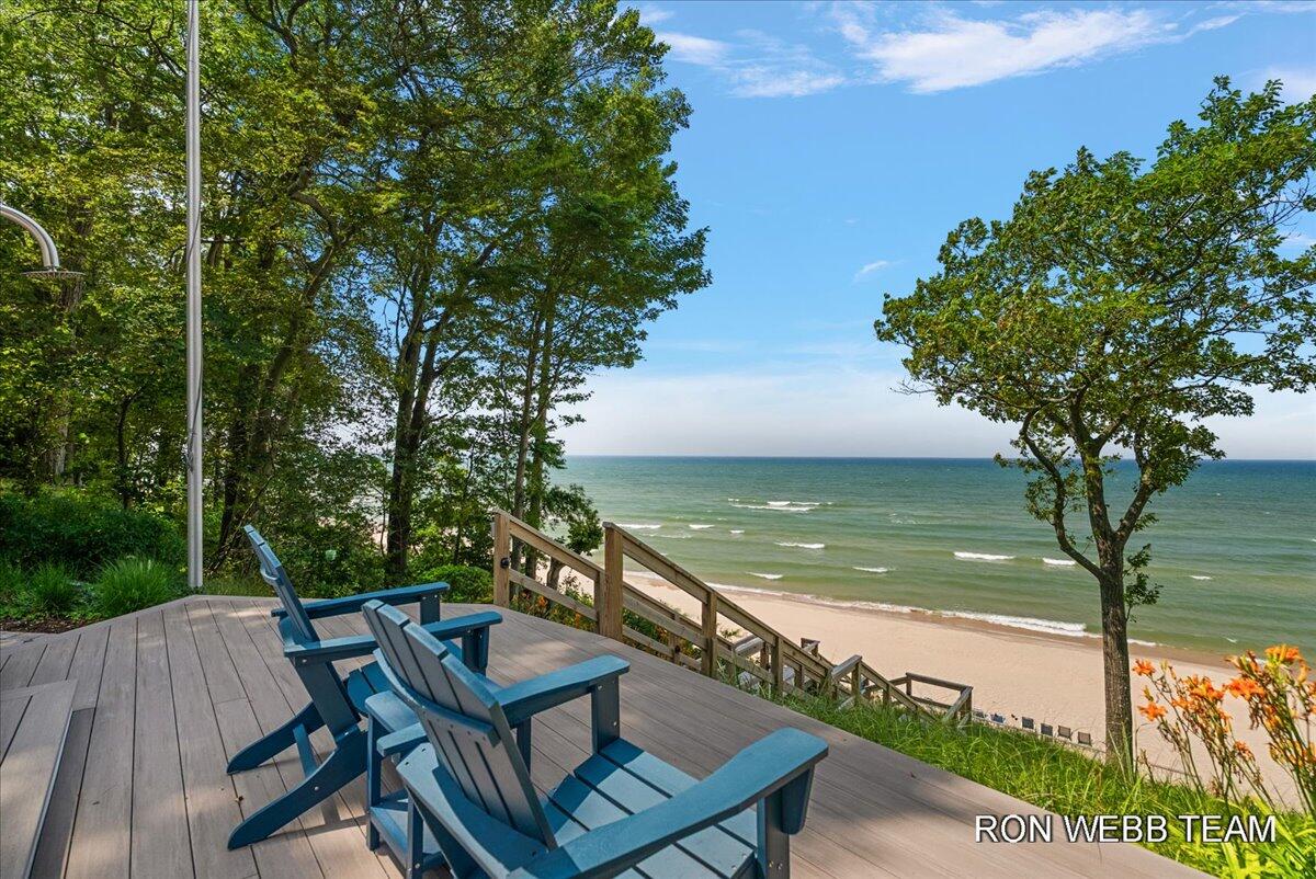 3501 N Lakeshore Drive Holland MI 49424