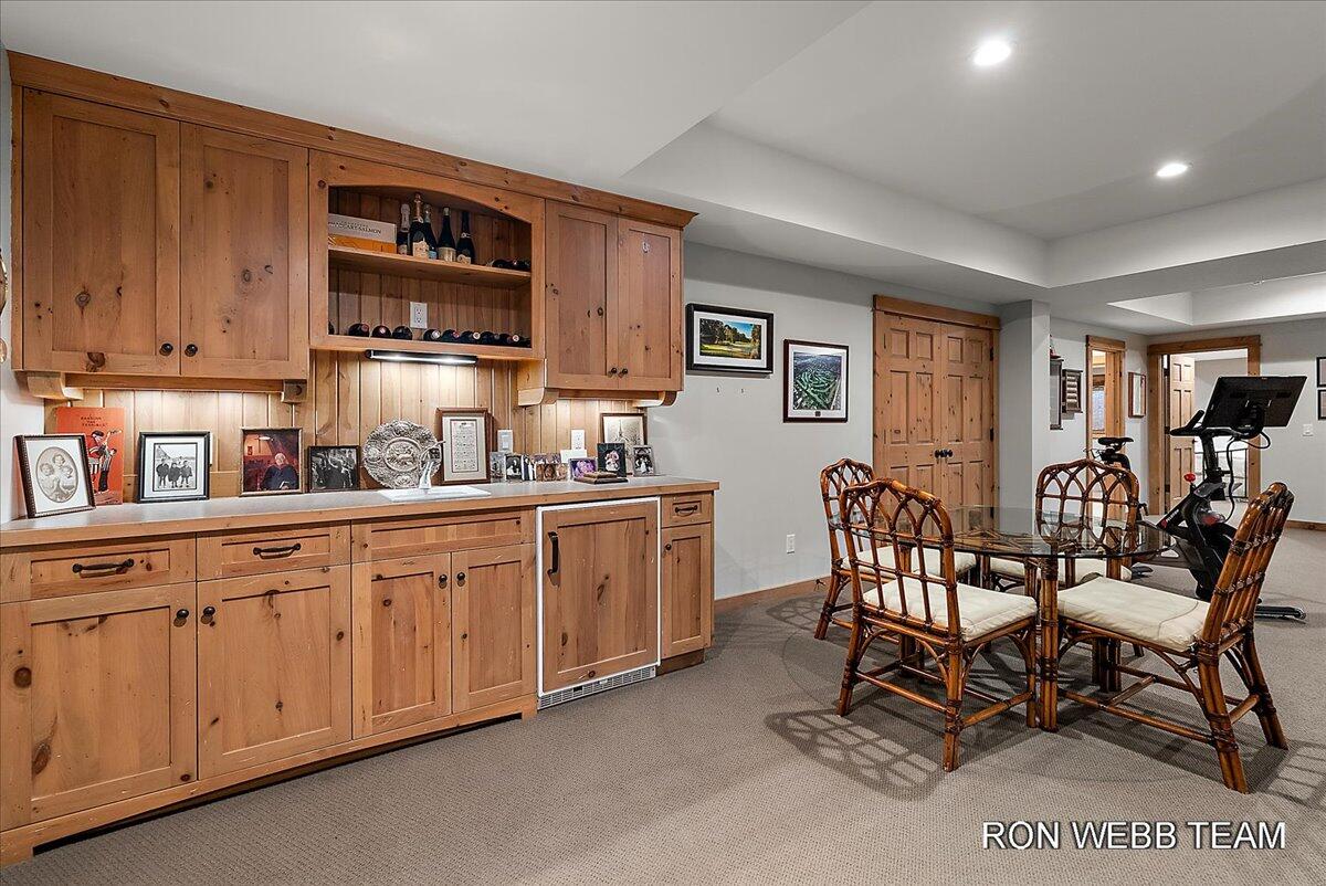 3501 N Lakeshore Drive Holland MI 49424