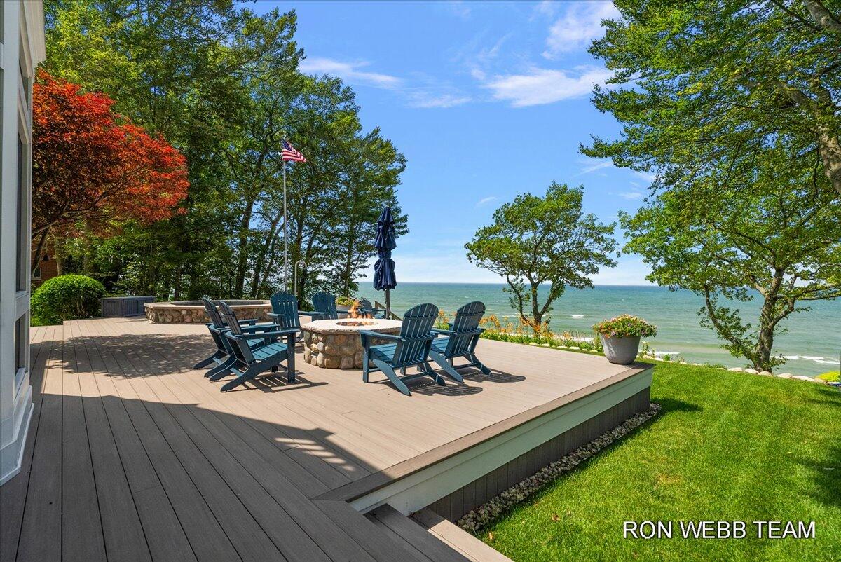 3501 N Lakeshore Drive Holland MI 49424