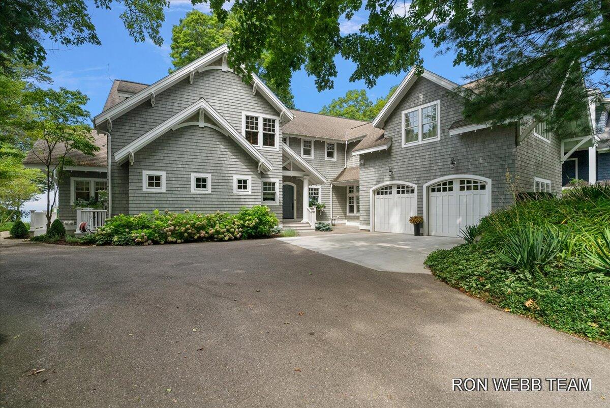 3501 N Lakeshore Drive Holland MI 49424