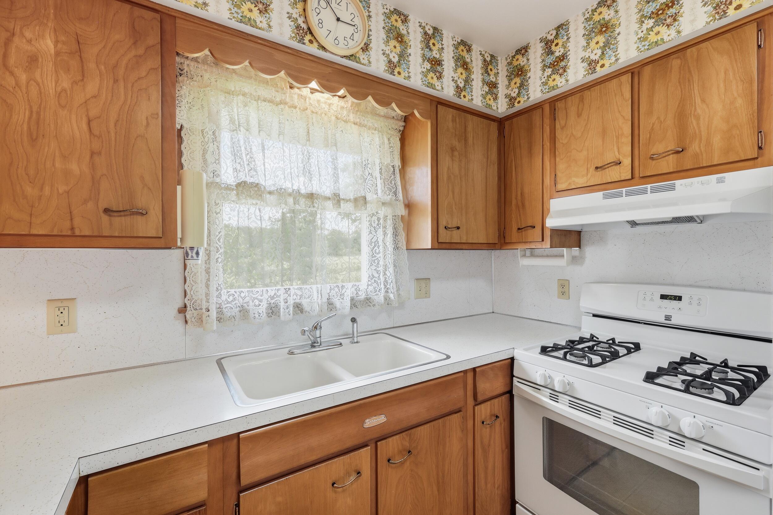 2320 Tamrack Street Kalamazoo MI 49006