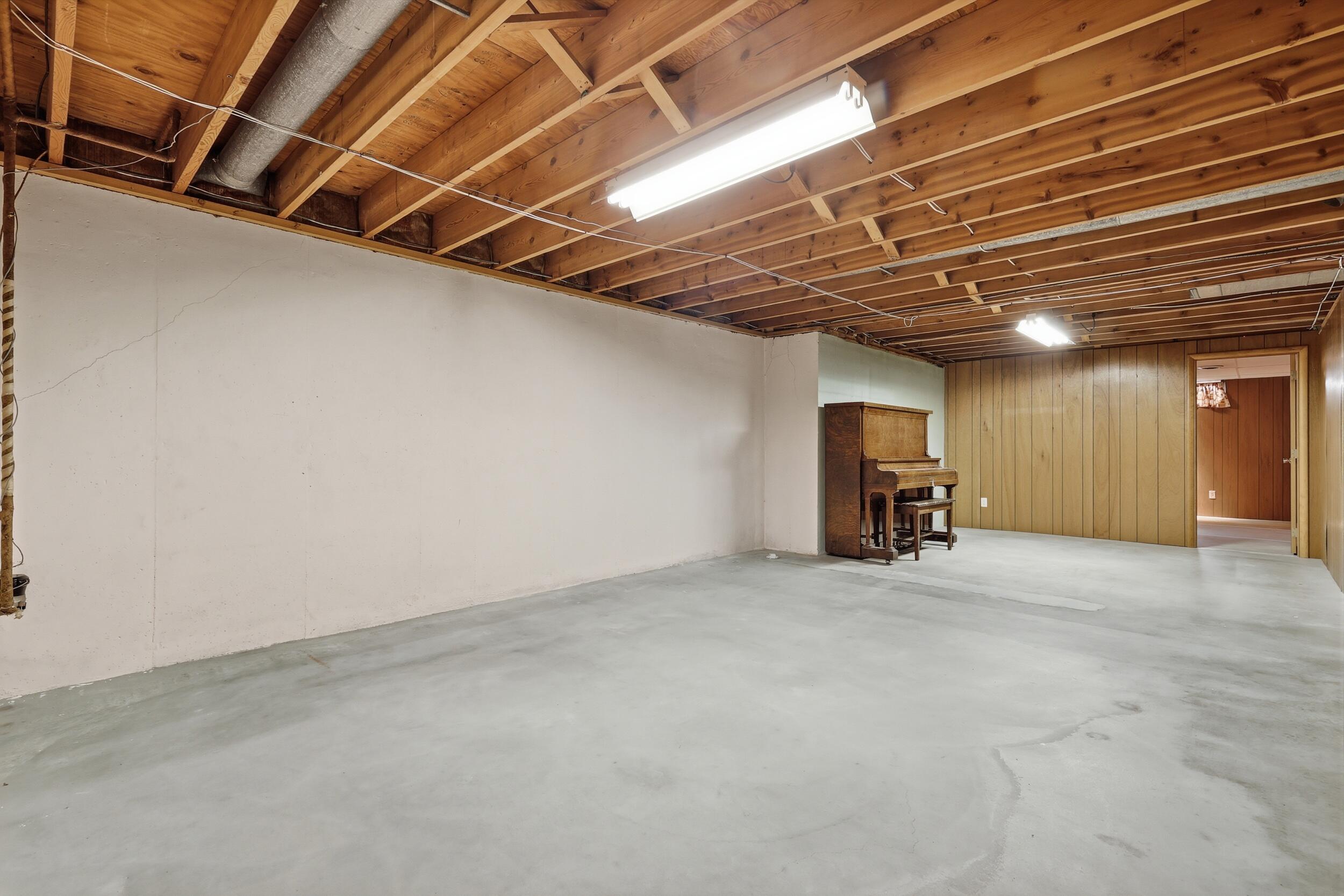2320 Tamrack Street Kalamazoo MI 49006