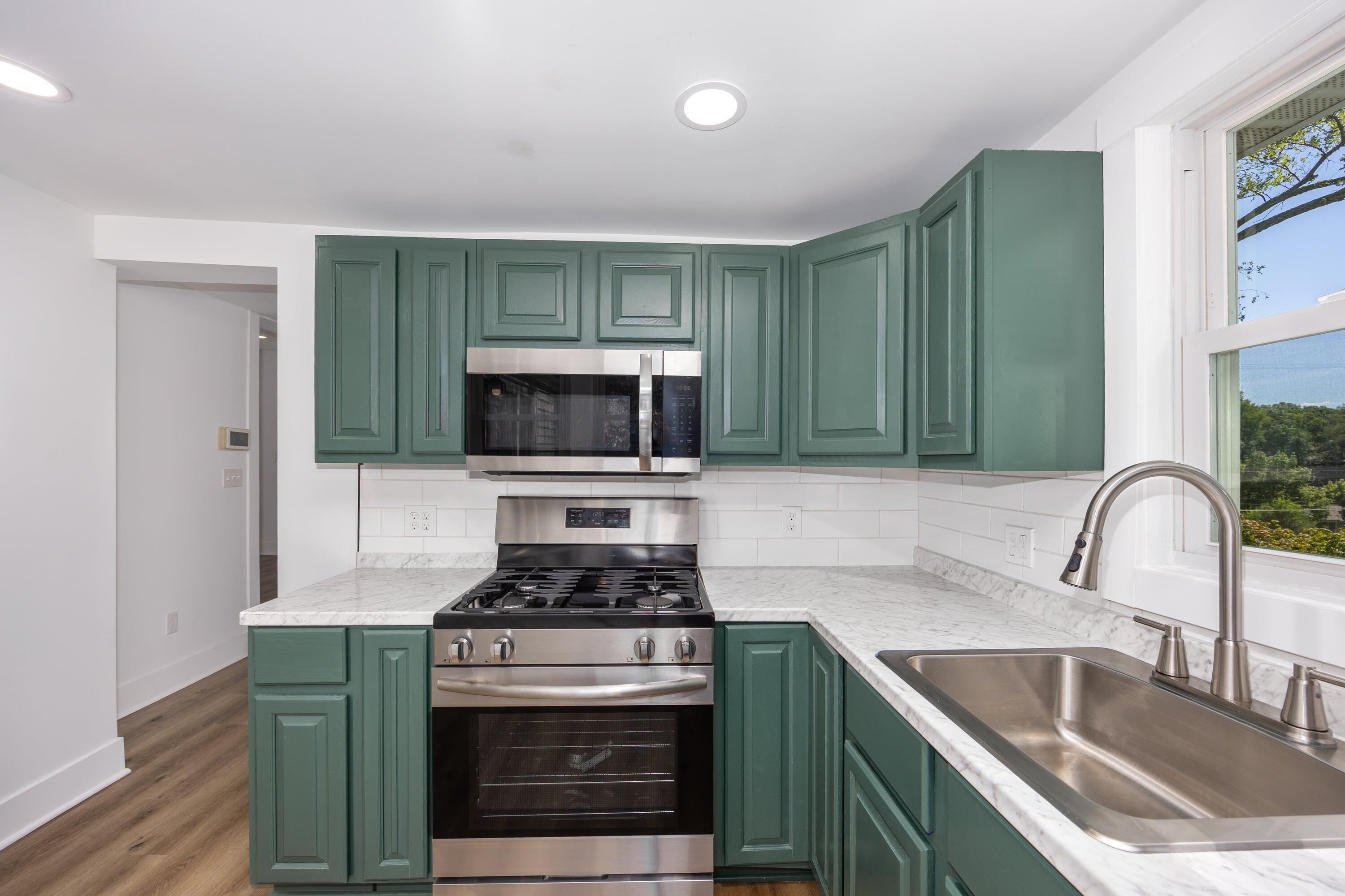 1071 Bristol Avenue NW Grand Rapids MI 49504