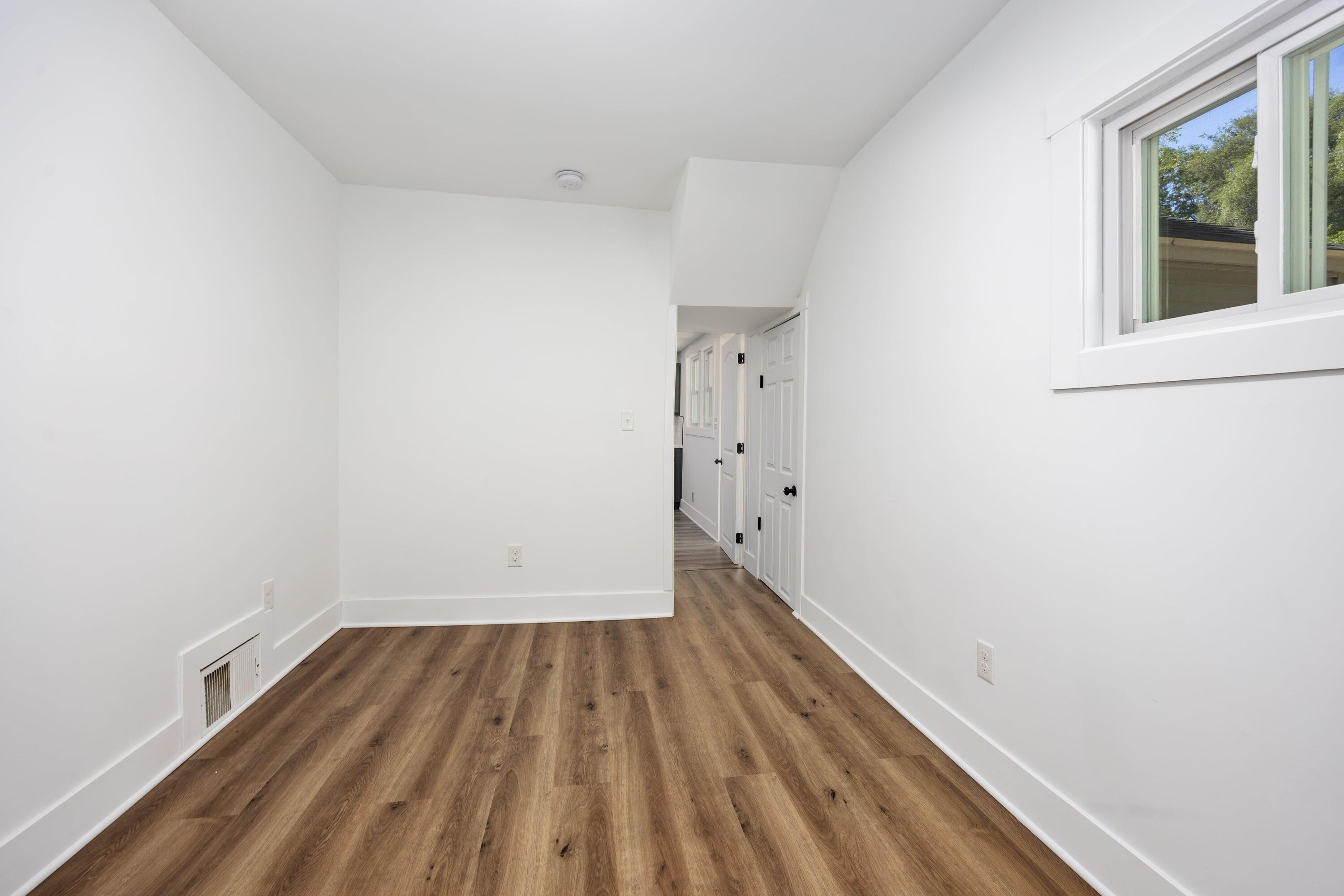 1071 Bristol Avenue NW Grand Rapids MI 49504
